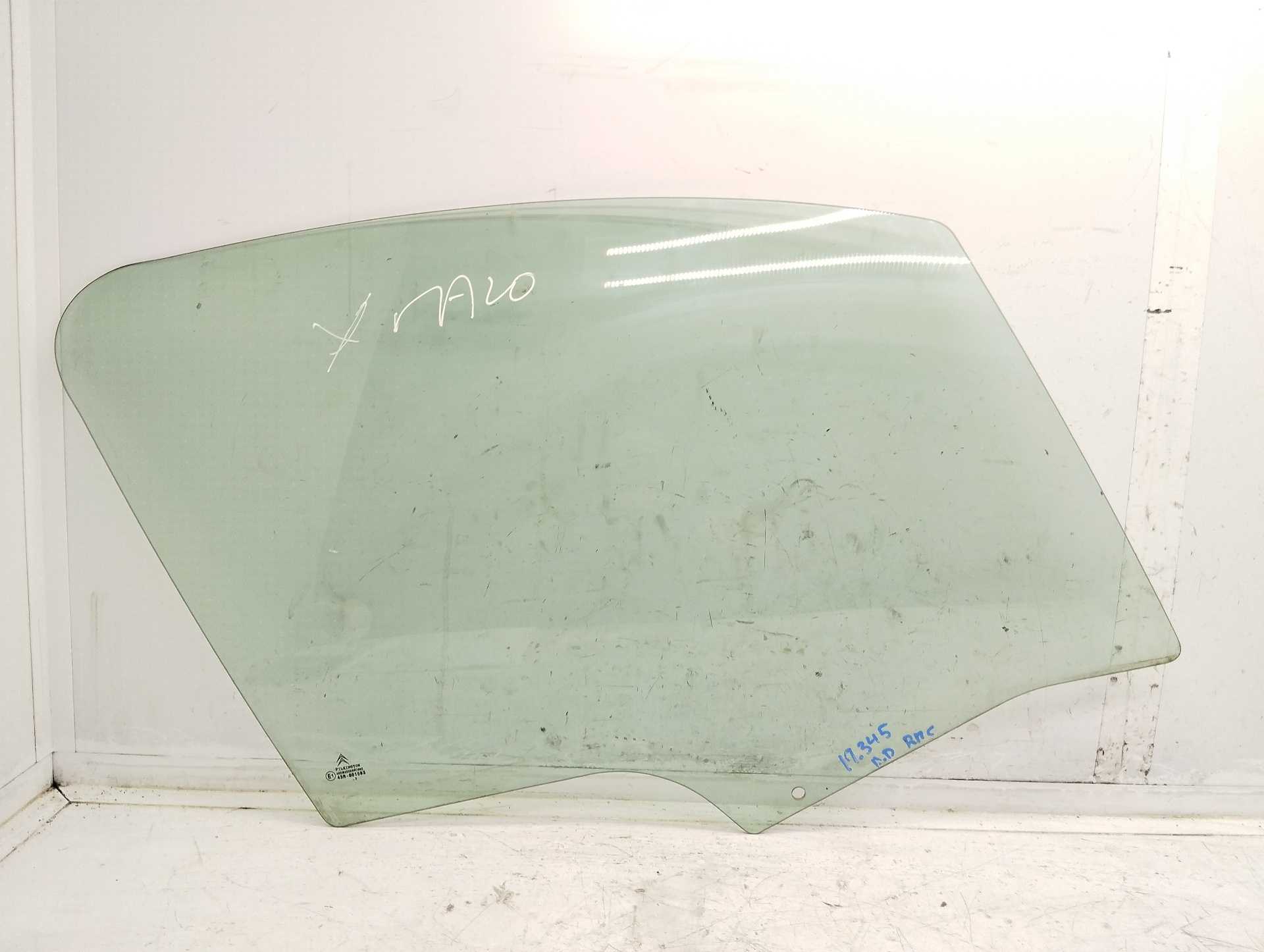 Recambio de luna delantera derecha para citroën c3 1.4 exclusive referencia OEM IAM 43R001583  