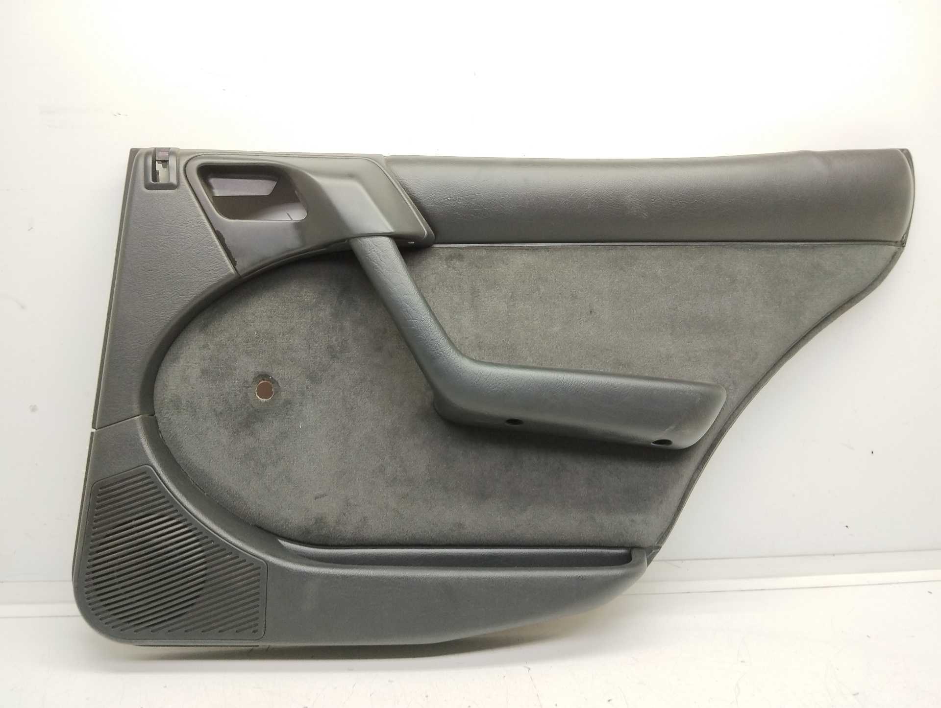 Recambio de guarnecido puerta trasera derecha para citroën xantia berlina referencia OEM IAM 95690231ZK  
