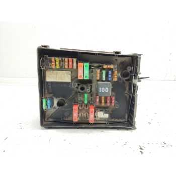 CAJA RELES / FUSIBLES 01718130 