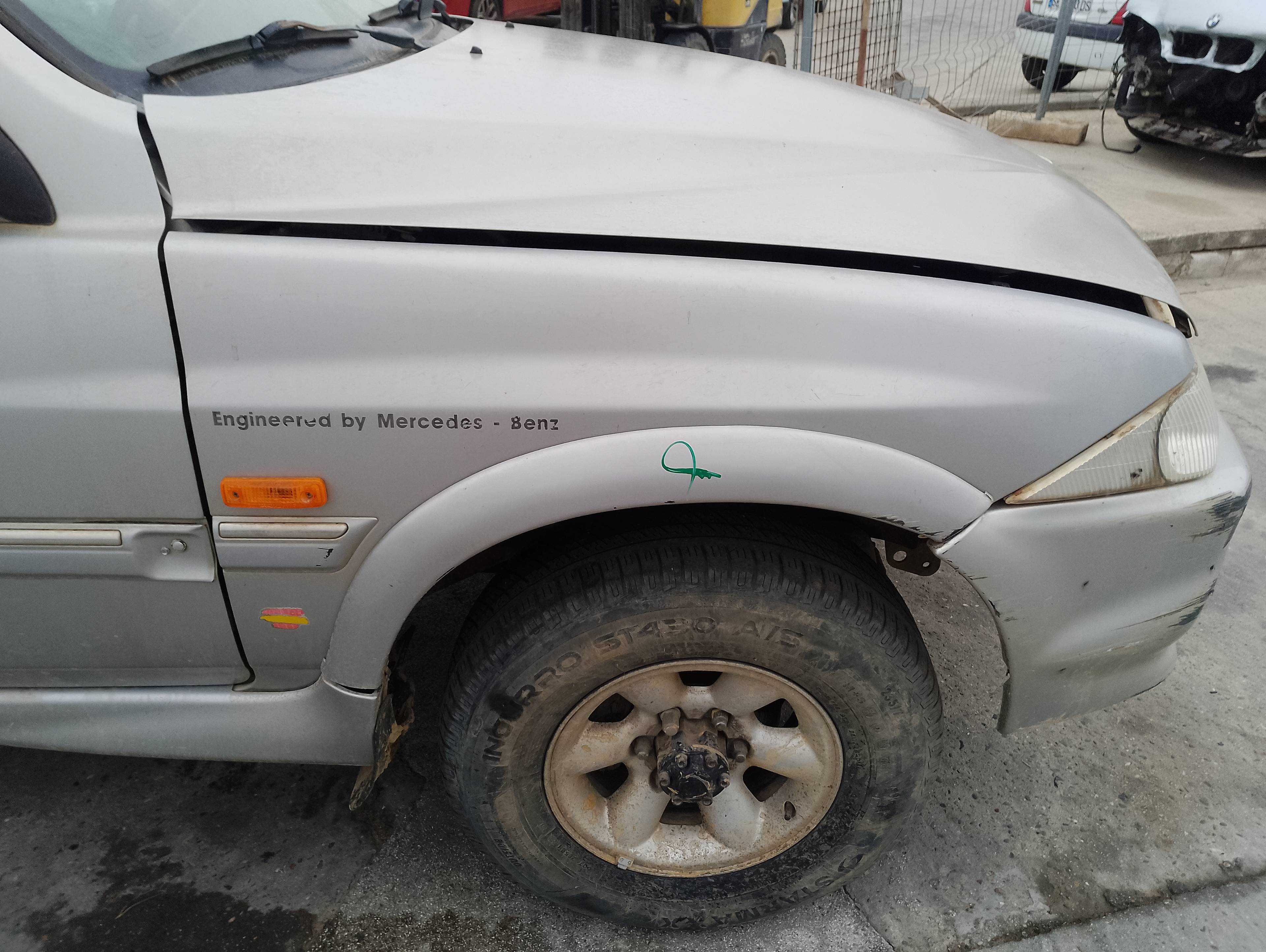 Recambio de aleta delantera derecha para ssangyong musso 2.9 tdi lux referencia OEM IAM   