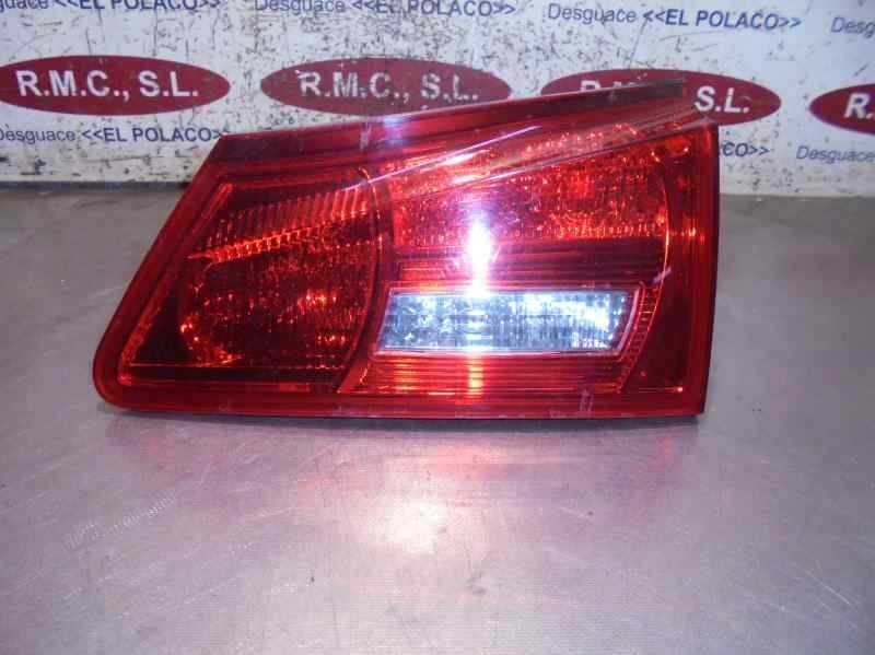 Recambio de piloto porton trasero derecho para lexus is200 (ds2/is2) 220d referencia OEM IAM   
