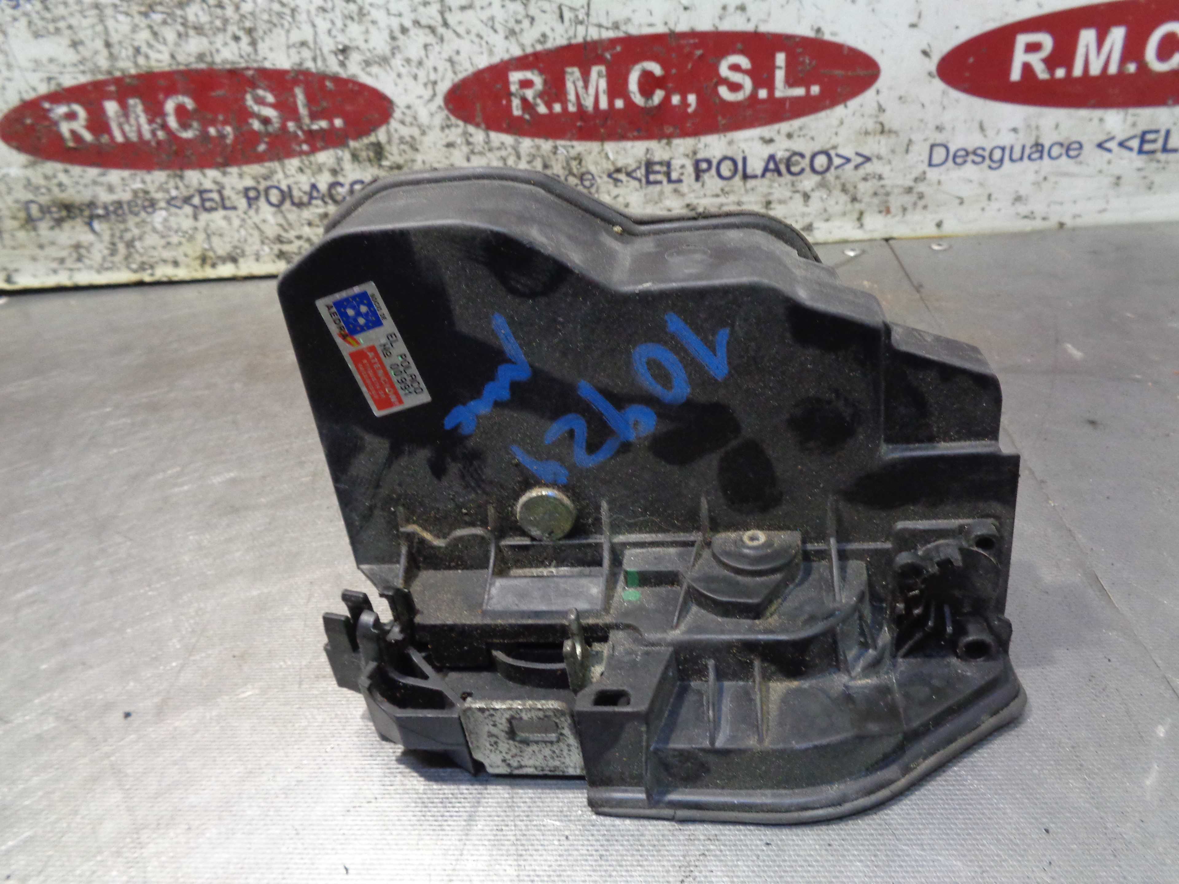 Recambio de cerradura puerta trasera izquierda para bmw serie 5 berlina (e60) 530i referencia OEM IAM 7036171  