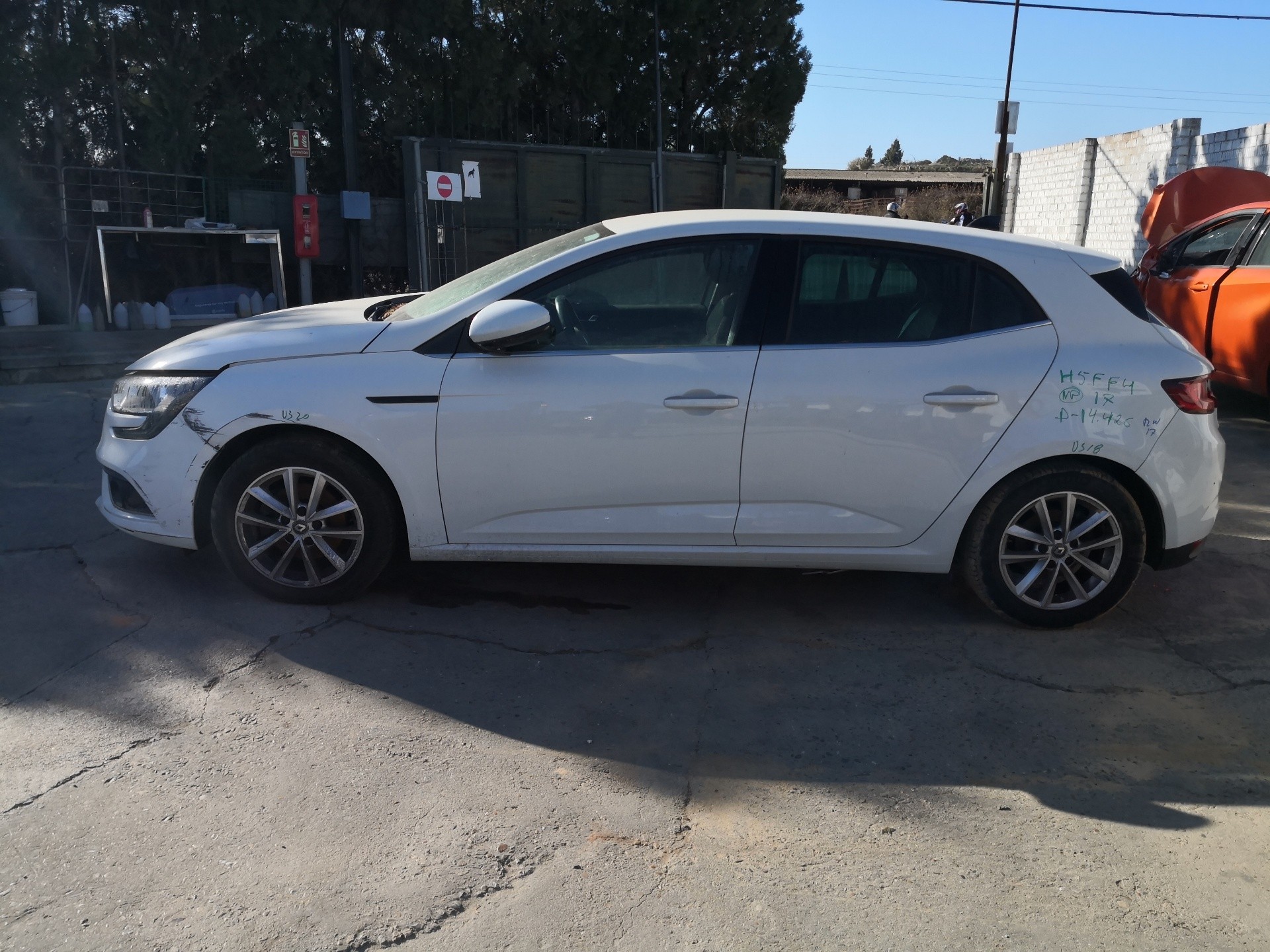 renault megane iv berlina 5p del año 2017