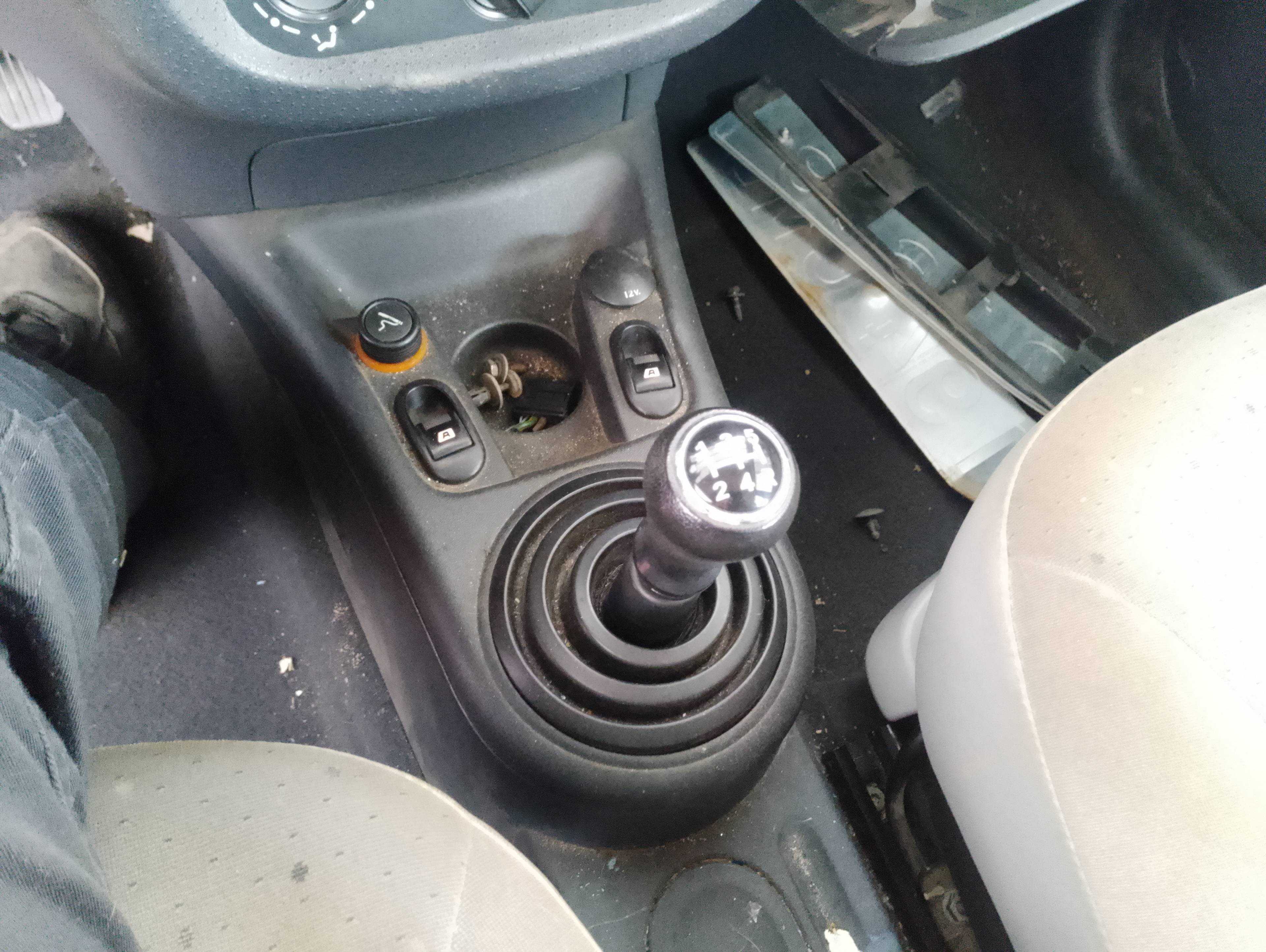 Recambio de palanca cambio para citroën c3 1.4 hdi audace referencia OEM IAM   