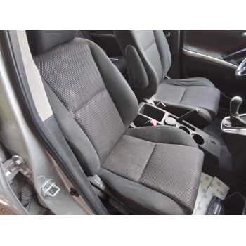 ASIENTO DELANTERO DERECHO 