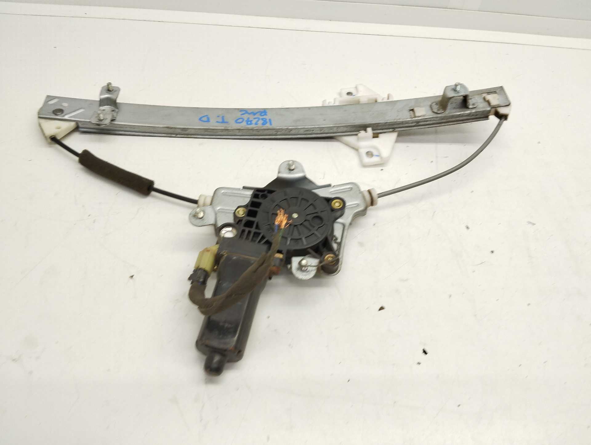 Recambio de elevalunas delantero izquierdo para hyundai accent (lc) gl 4p referencia OEM IAM   