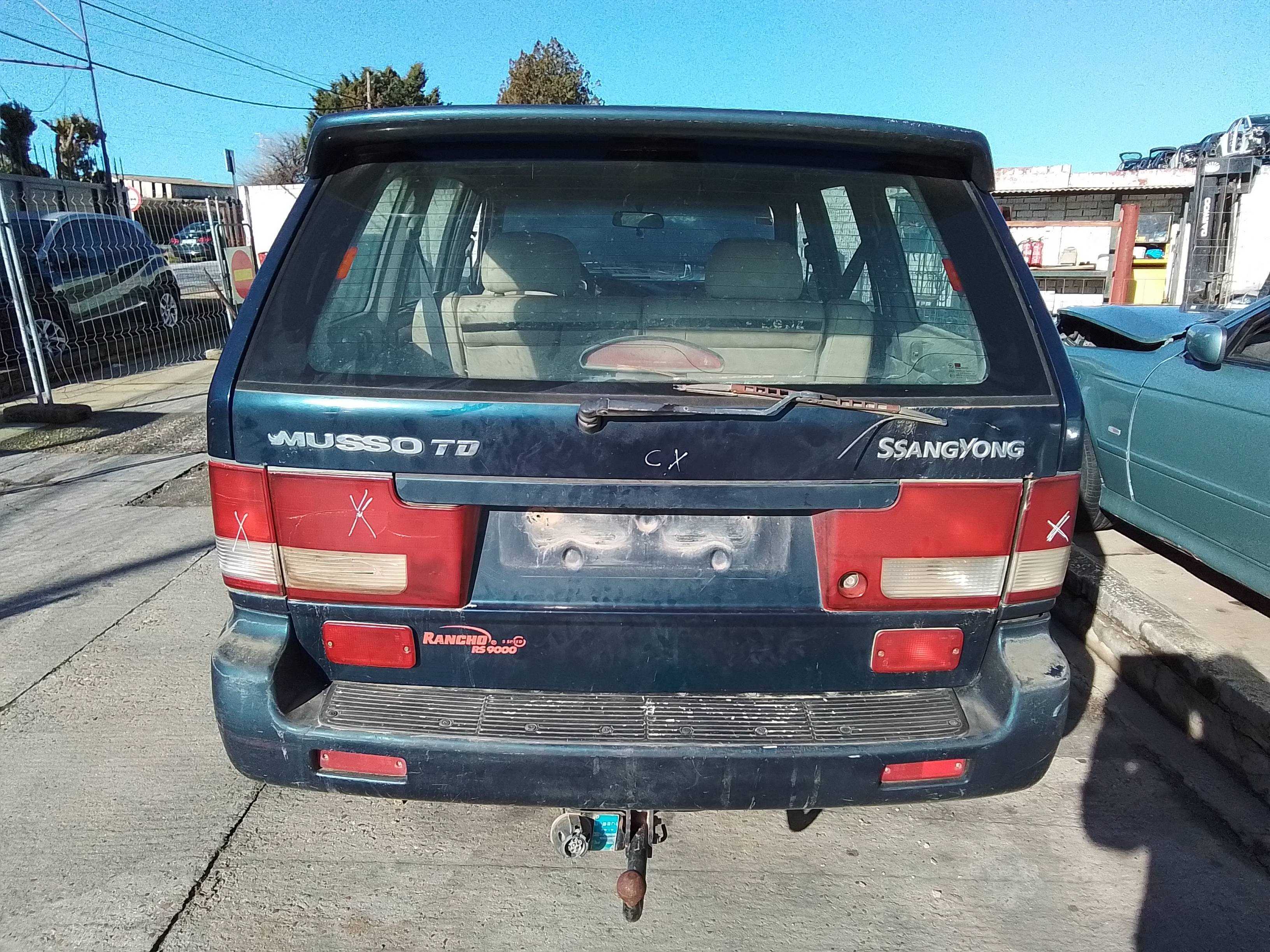 Recambio de porton trasero para ssangyong musso 2.9 tdi full referencia OEM IAM   