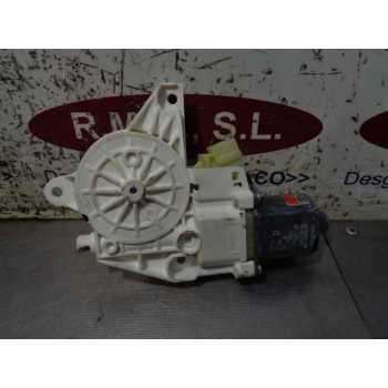 MOTOR ELEVALUNAS TRASERO IZQUIERDO A2048200542 0130822505 
