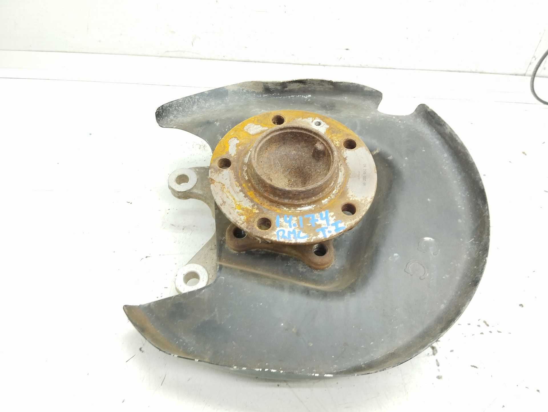 Recambio de buje trasero izquierdo para peugeot 3008 active referencia OEM IAM 9807112480  