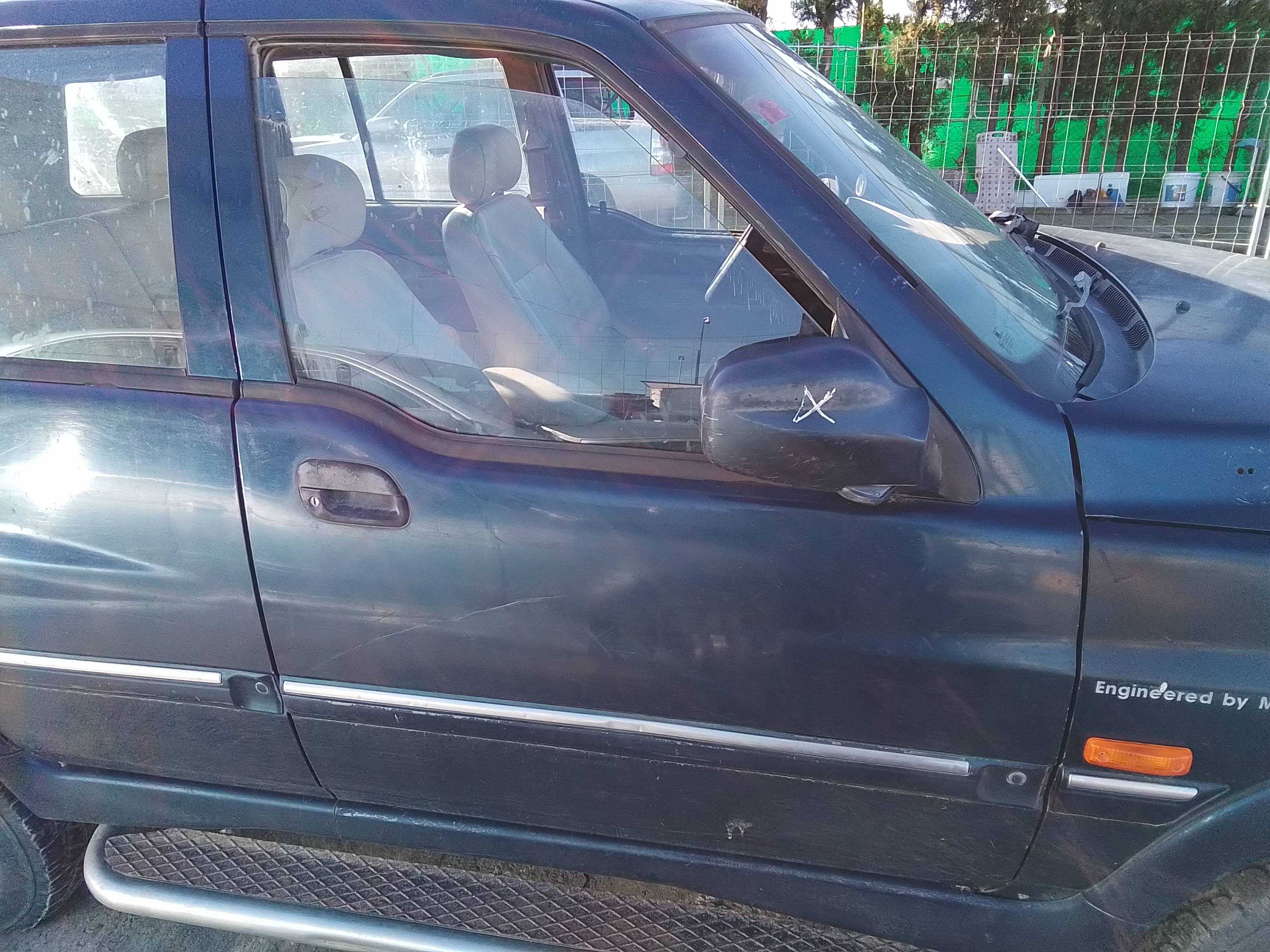 Recambio de puerta delantera derecha para ssangyong musso 2.9 tdi full referencia OEM IAM   