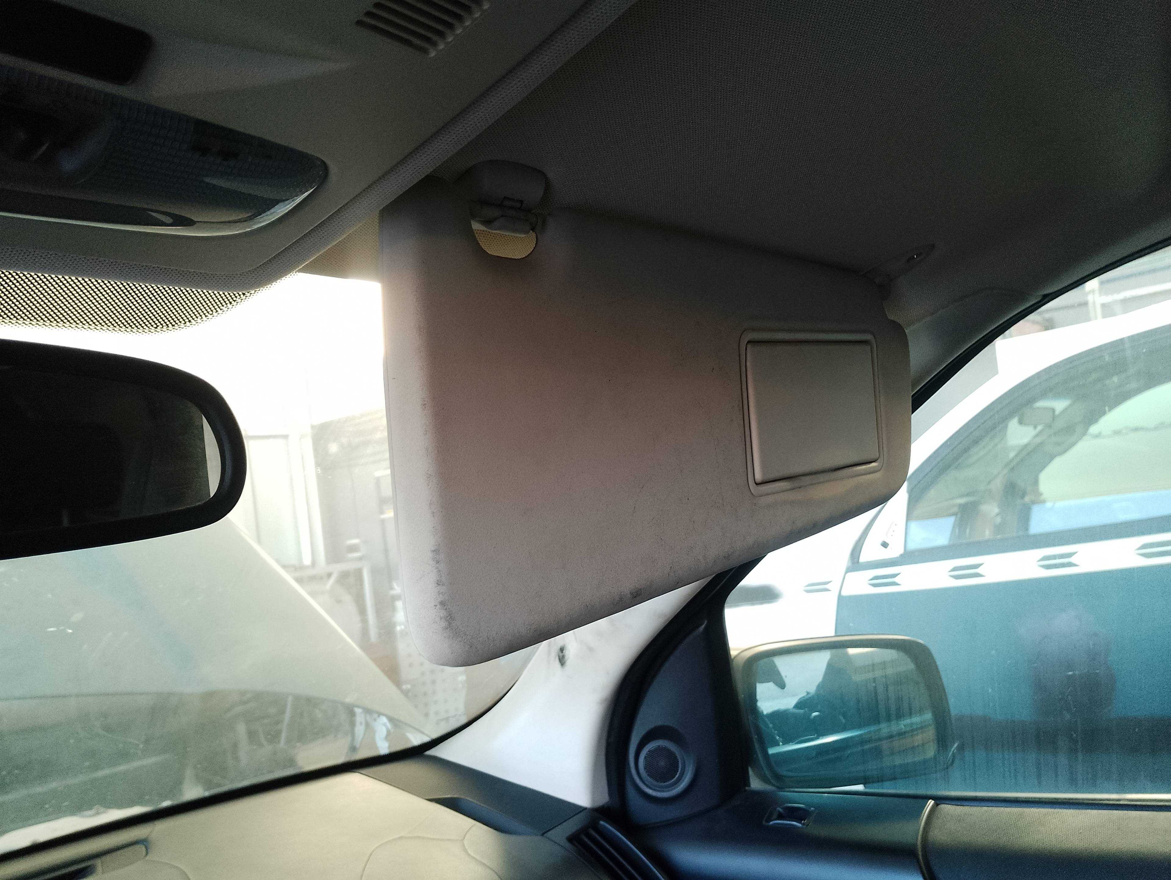Recambio de parasol derecho para land rover freelander (lr2) td4 e referencia OEM IAM   