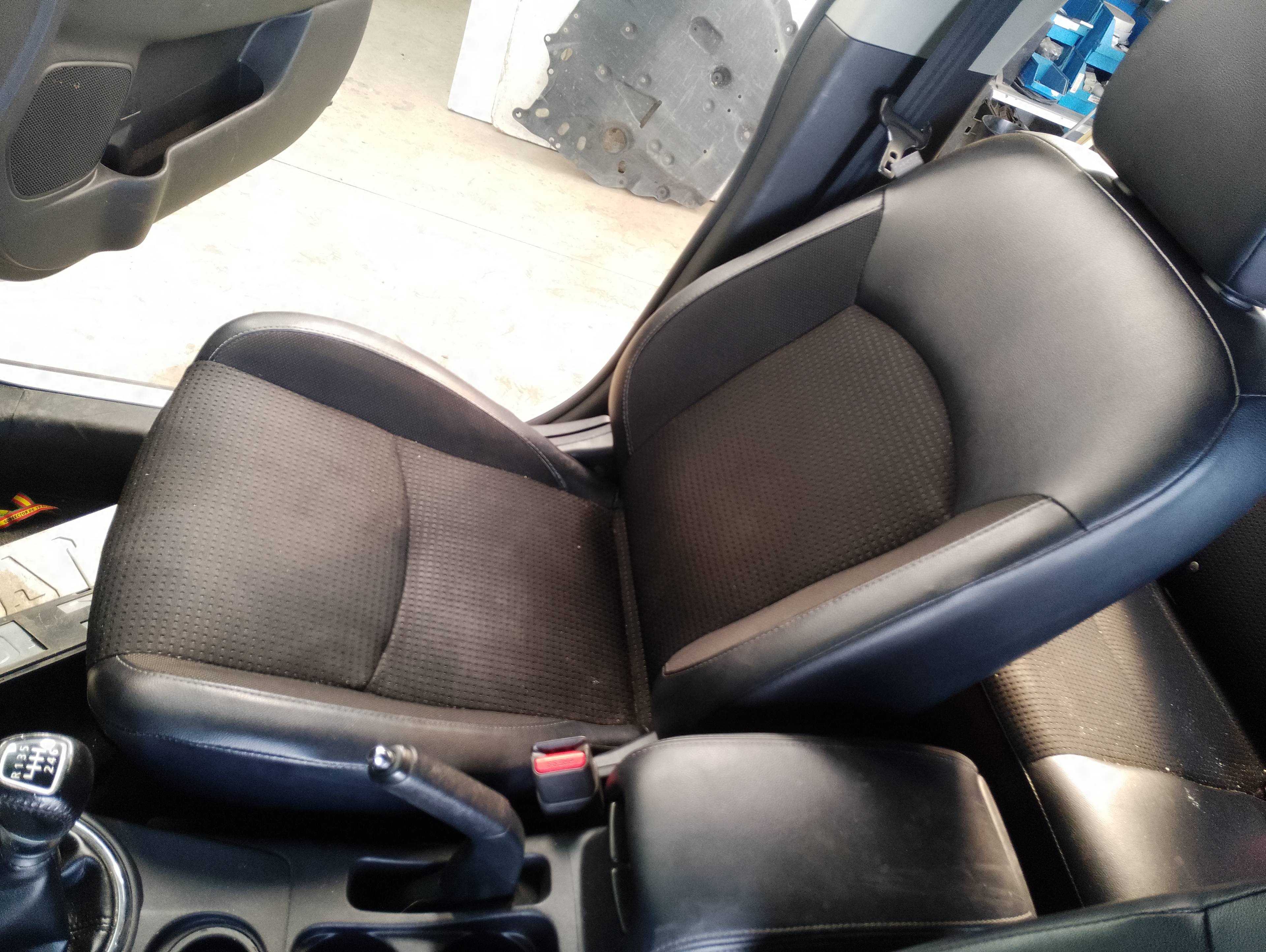 Recambio de asiento delantero derecho para citroën c4 aircross attraction referencia OEM IAM   