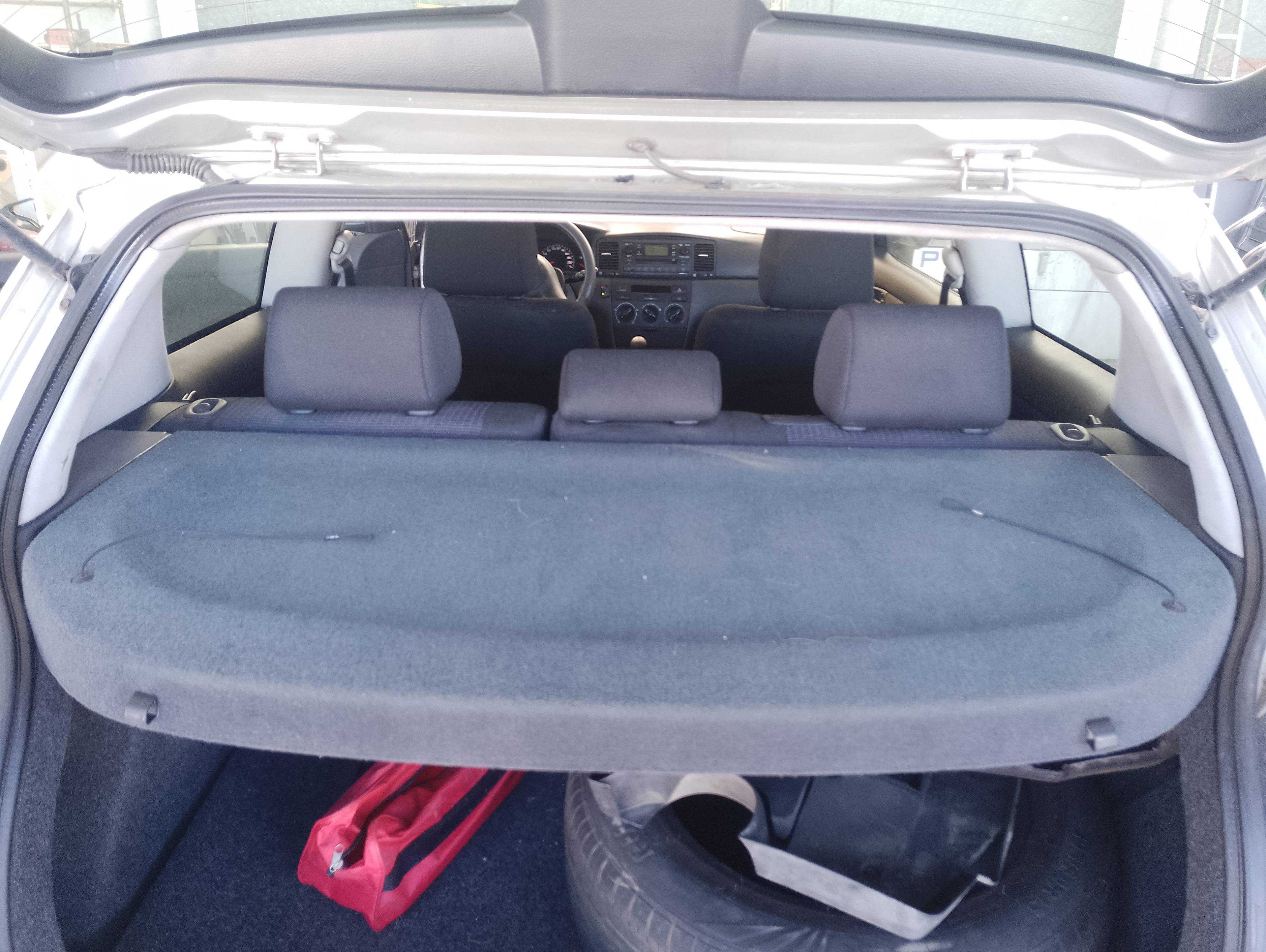 Recambio de bandeja trasera para toyota corolla (e12) 1.4 d-4d luna compact referencia OEM IAM   