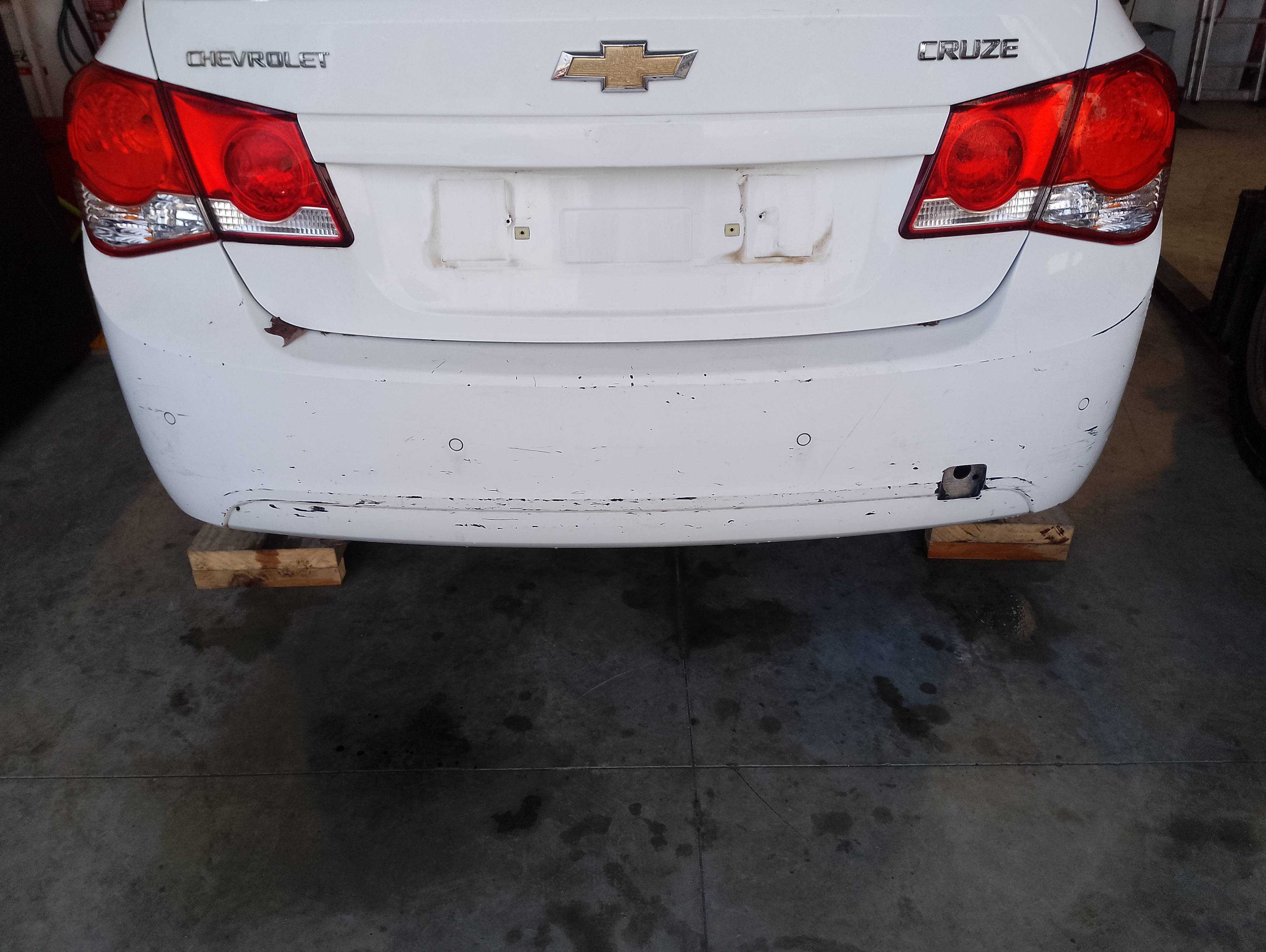 Recambio de paragolpes trasero para chevrolet cruze lt+ referencia OEM IAM   