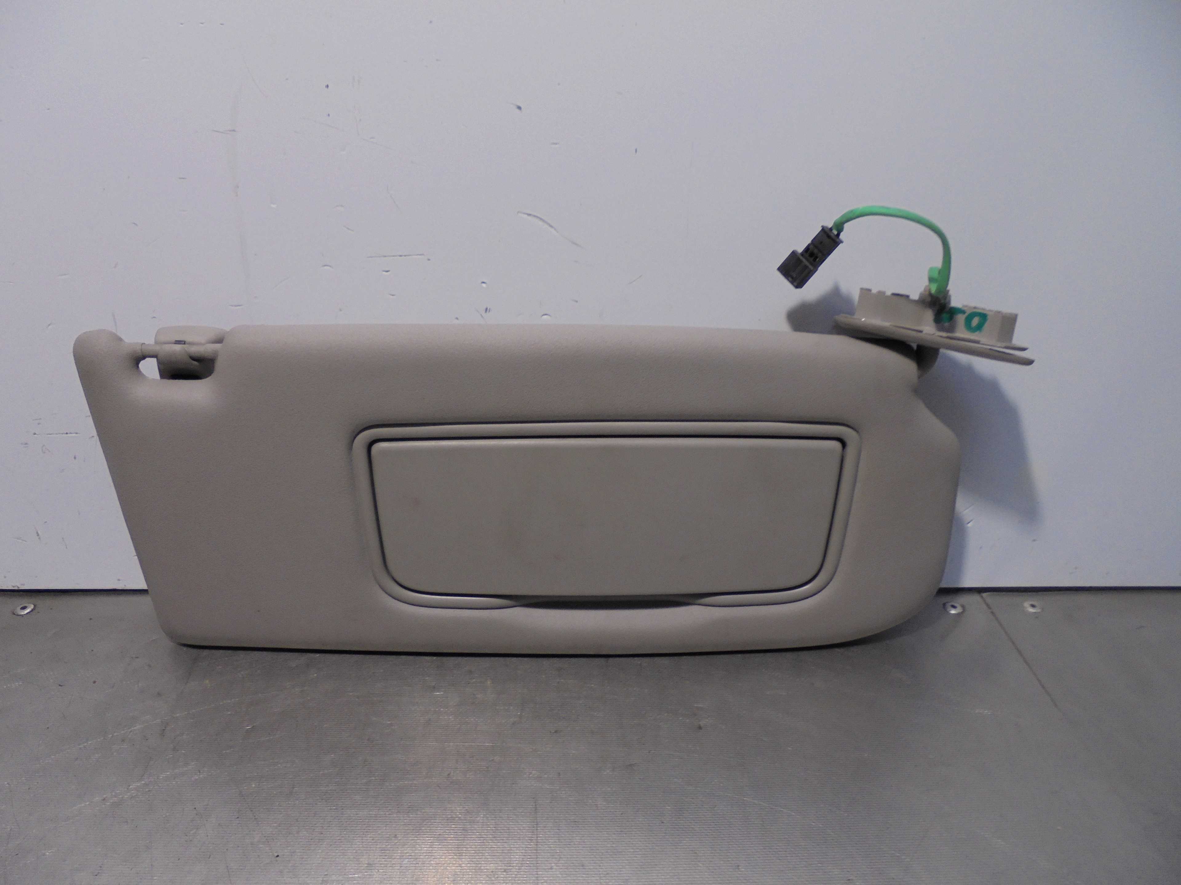 Recambio de parasol derecho para volvo s40 berlina 1.8 16v referencia OEM IAM   
