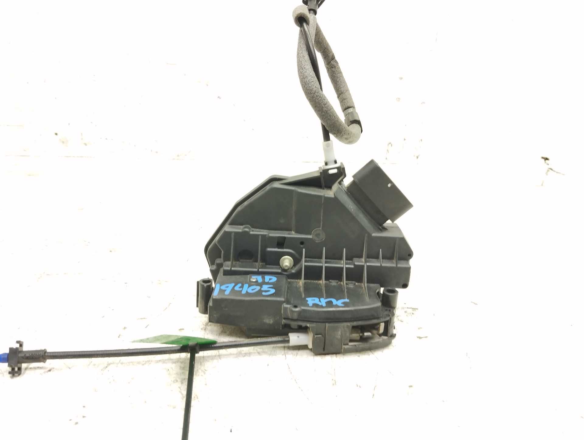Recambio de cerradura puerta trasera derecha para ford focus lim. (cb8) sport referencia OEM IAM BM5AA26412AF  