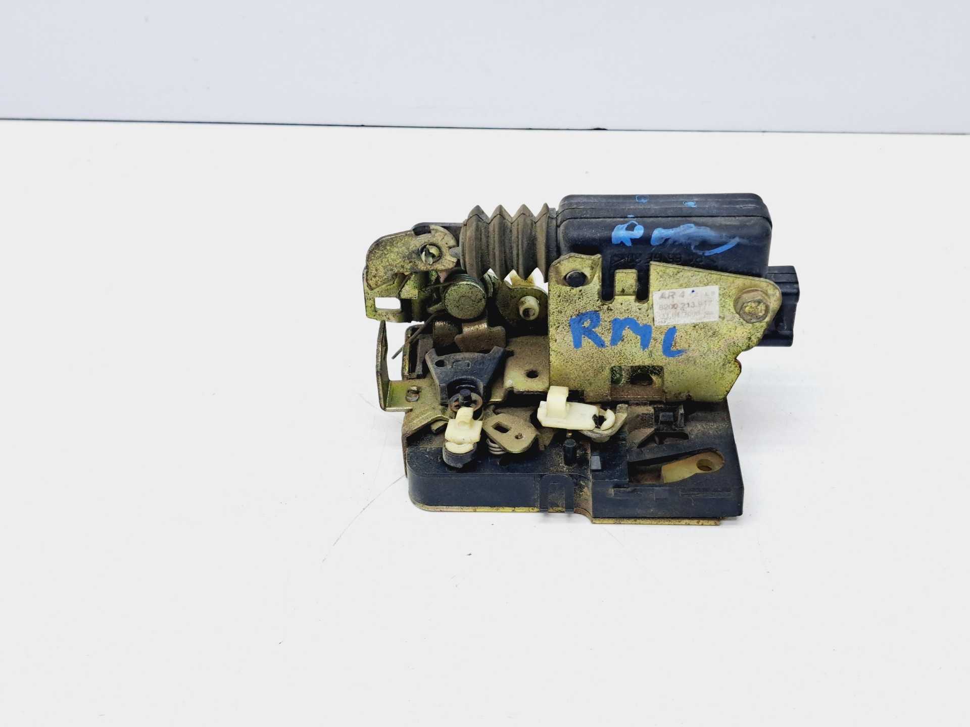 Recambio de cerradura puerta delantera derecha para dacia logan 1.4 cat referencia OEM IAM 8200213917  