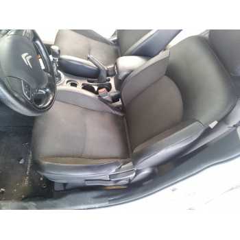 ASIENTO DELANTERO IZQUIERDO 