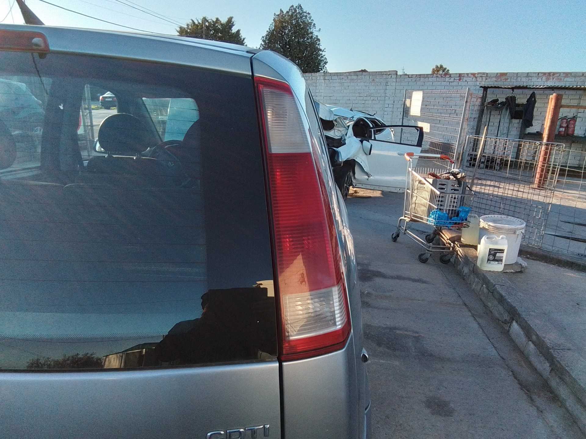 Recambio de piloto trasero derecho para opel meriva cosmo referencia OEM IAM   