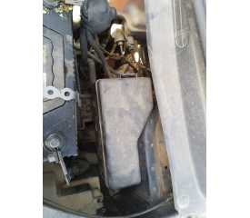CAJA RELES / FUSIBLES 