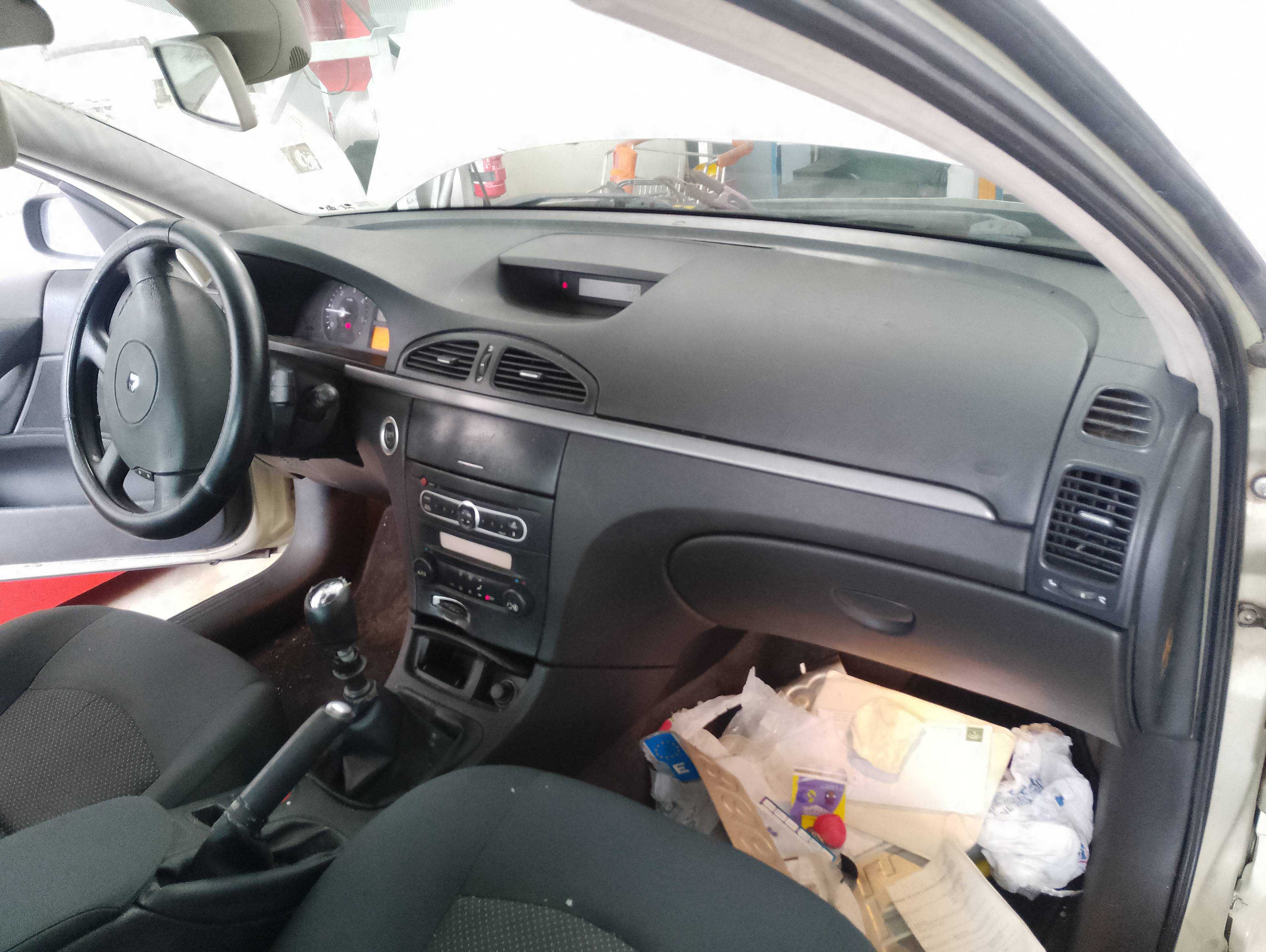 Recambio de salpicadero para renault laguna ii grandtour (kg0) expression confort referencia OEM IAM   