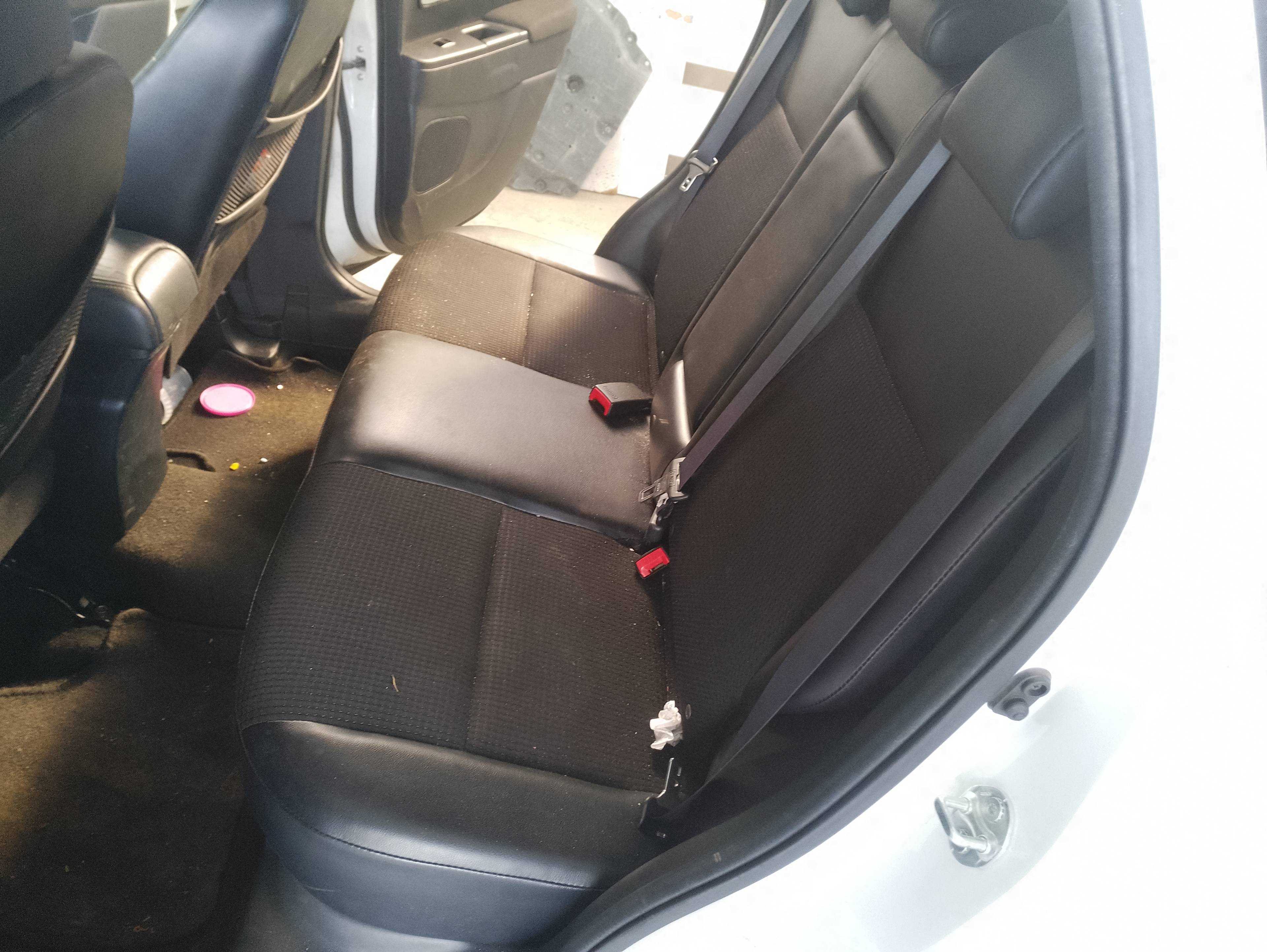 Recambio de asientos traseros para citroën c4 aircross attraction referencia OEM IAM   