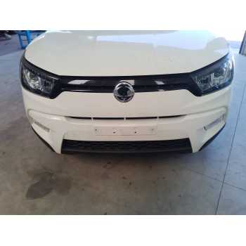 Recambio de paragolpes delantero para ssangyong tivoli crystal 4x2 referencia OEM IAM 7871135100  