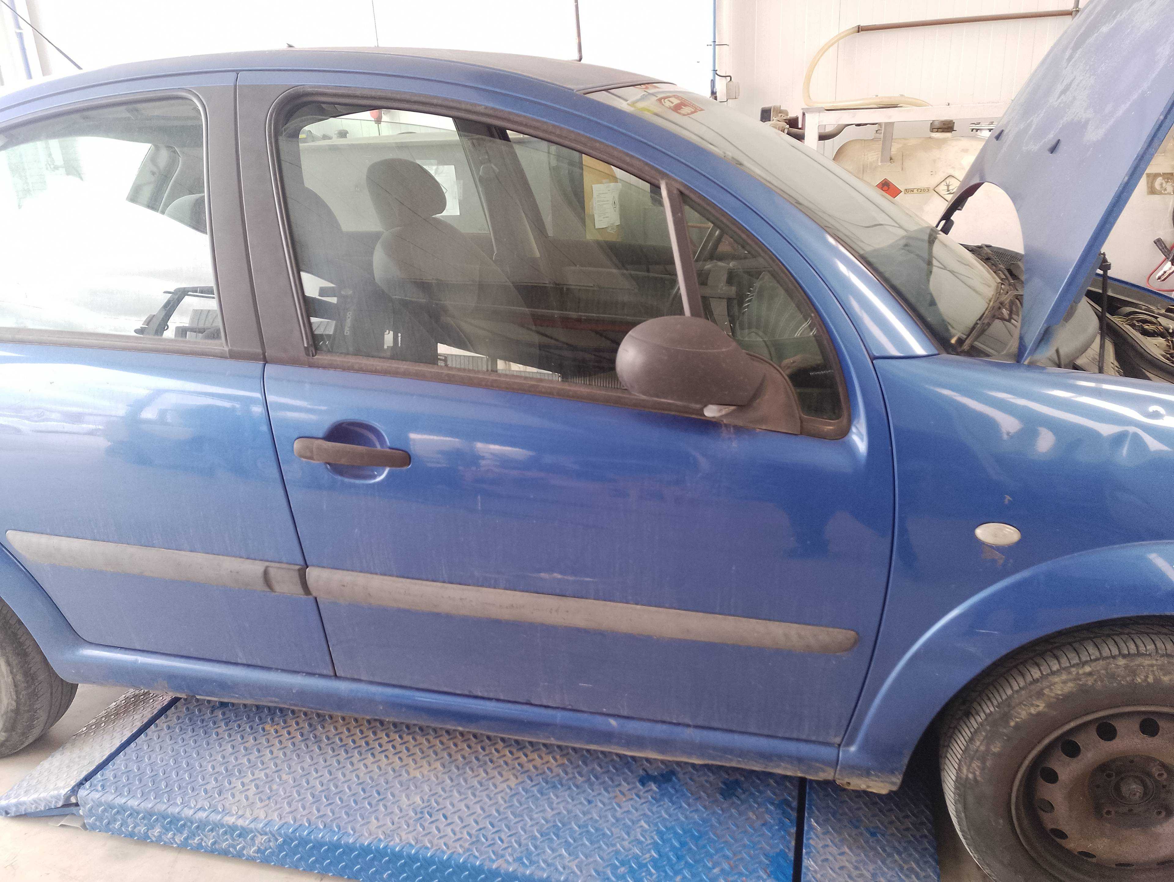 Recambio de puerta delantera derecha para citroën c3 1.4 hdi audace referencia OEM IAM   