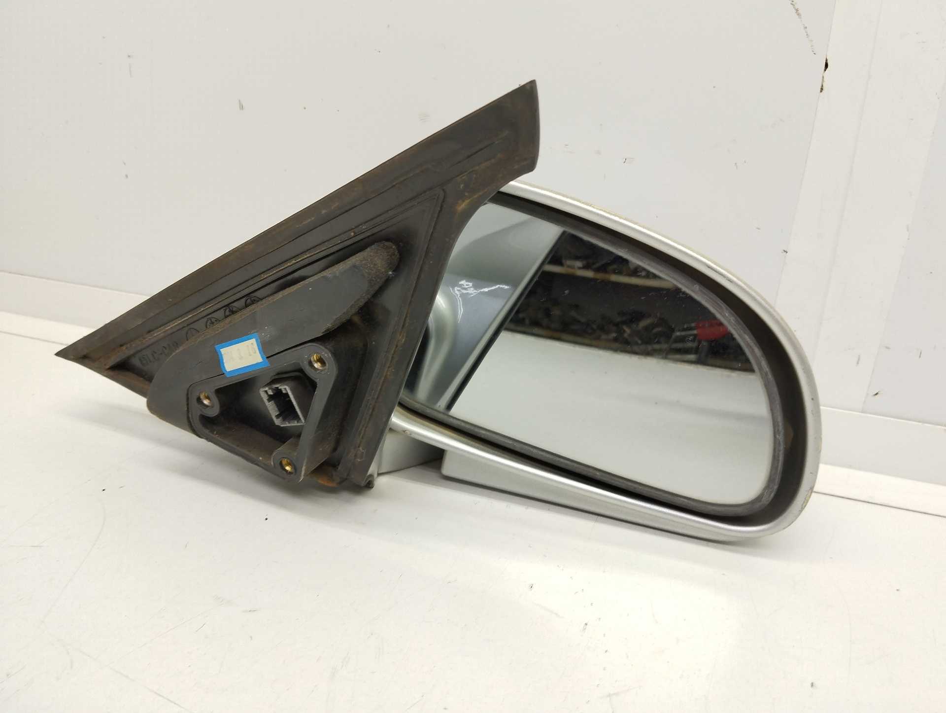 Recambio de retrovisor derecho para hyundai accent (lc) gl 4p referencia OEM IAM   