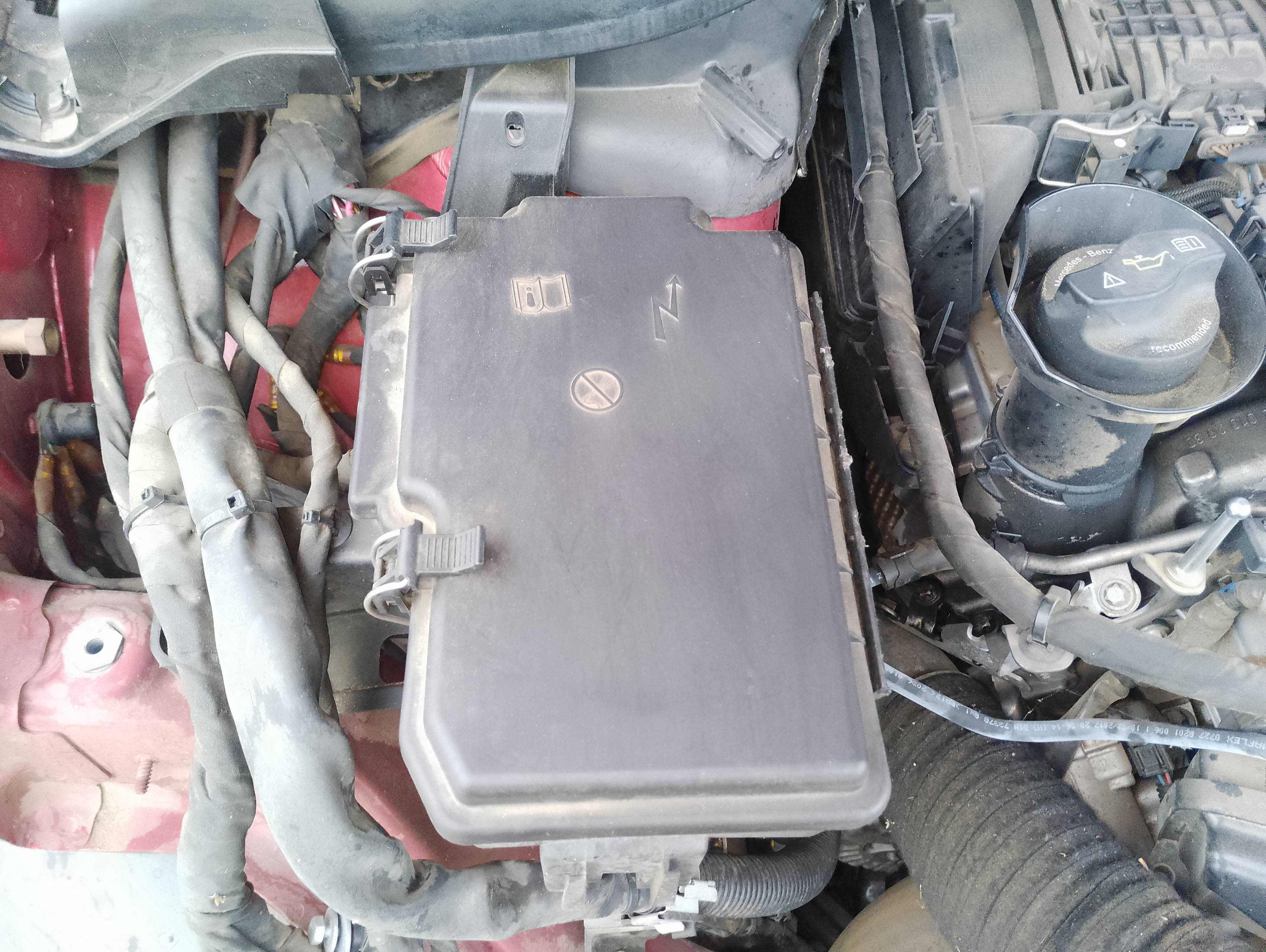 Recambio de caja reles / fusibles para mercedes-benz clase gle (w166) gle 350 d 4matic referencia OEM IAM A1669061202  