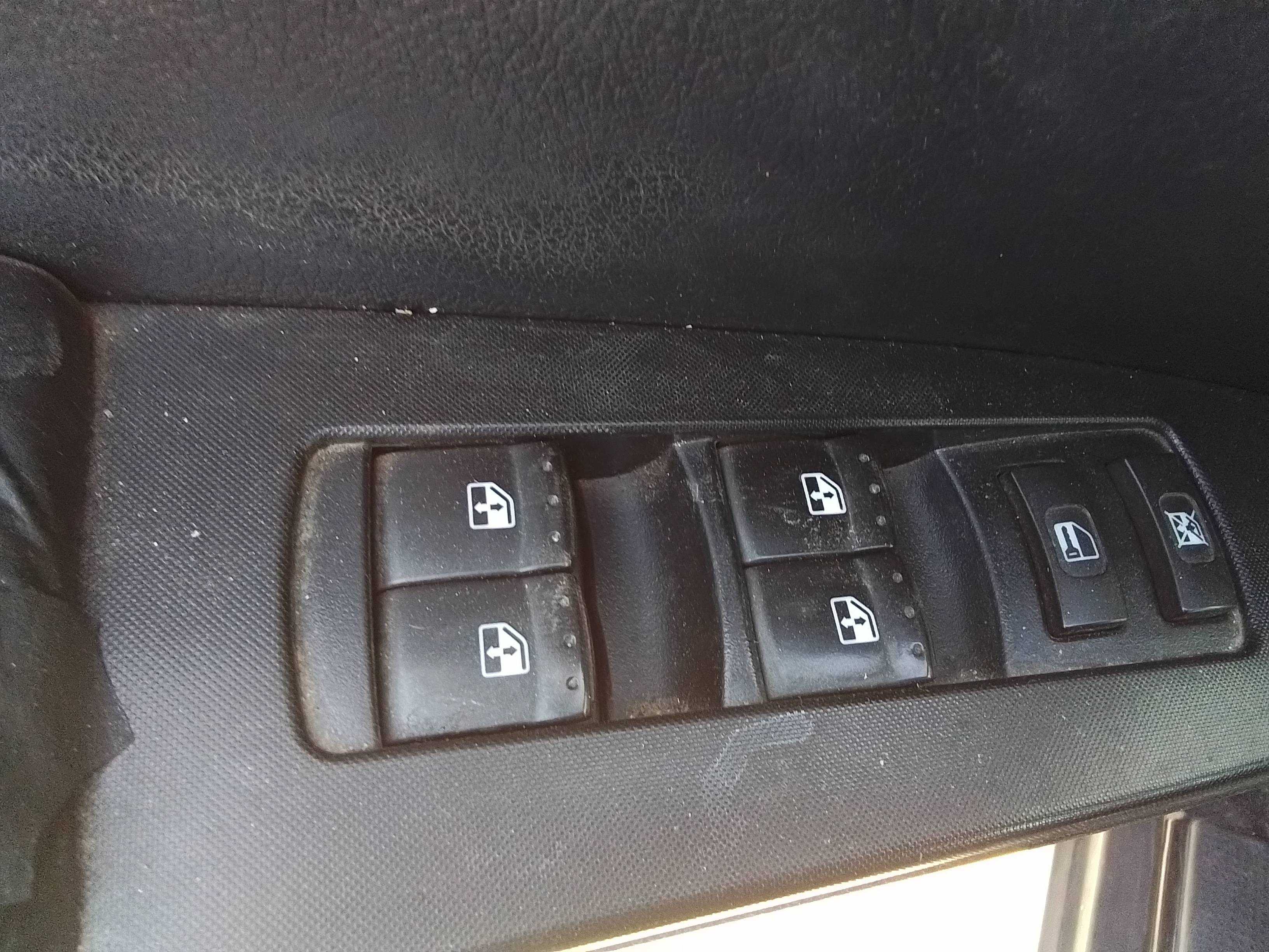 Recambio de mando elevalunas delantero izquierdo para ssangyong kyron 2.0 referencia OEM IAM   