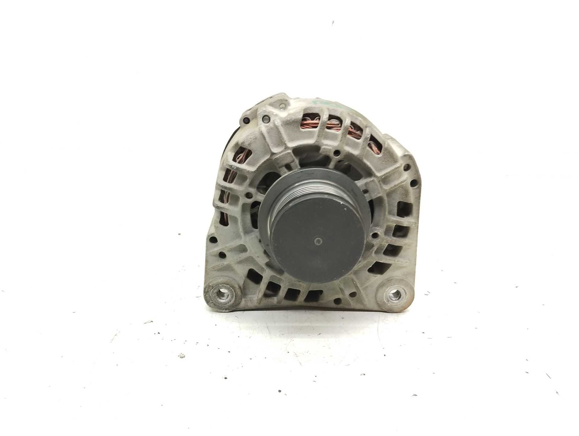 Recambio de alternador para renault clio ii fase i (b/cbo) 1.2 referencia OEM IAM 114673 210820 
