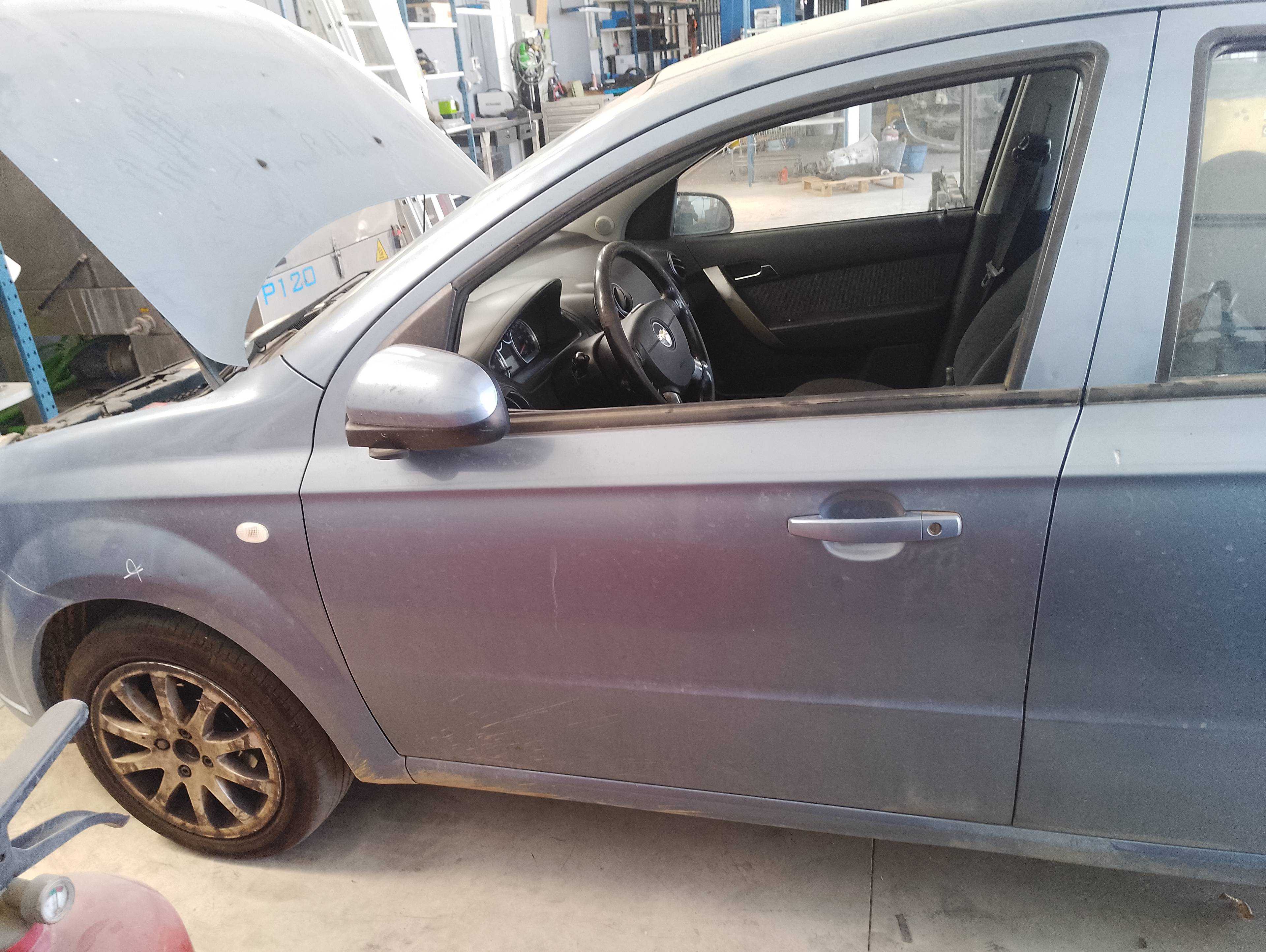 Recambio de puerta delantera izquierda para chevrolet aveo ls referencia OEM IAM   