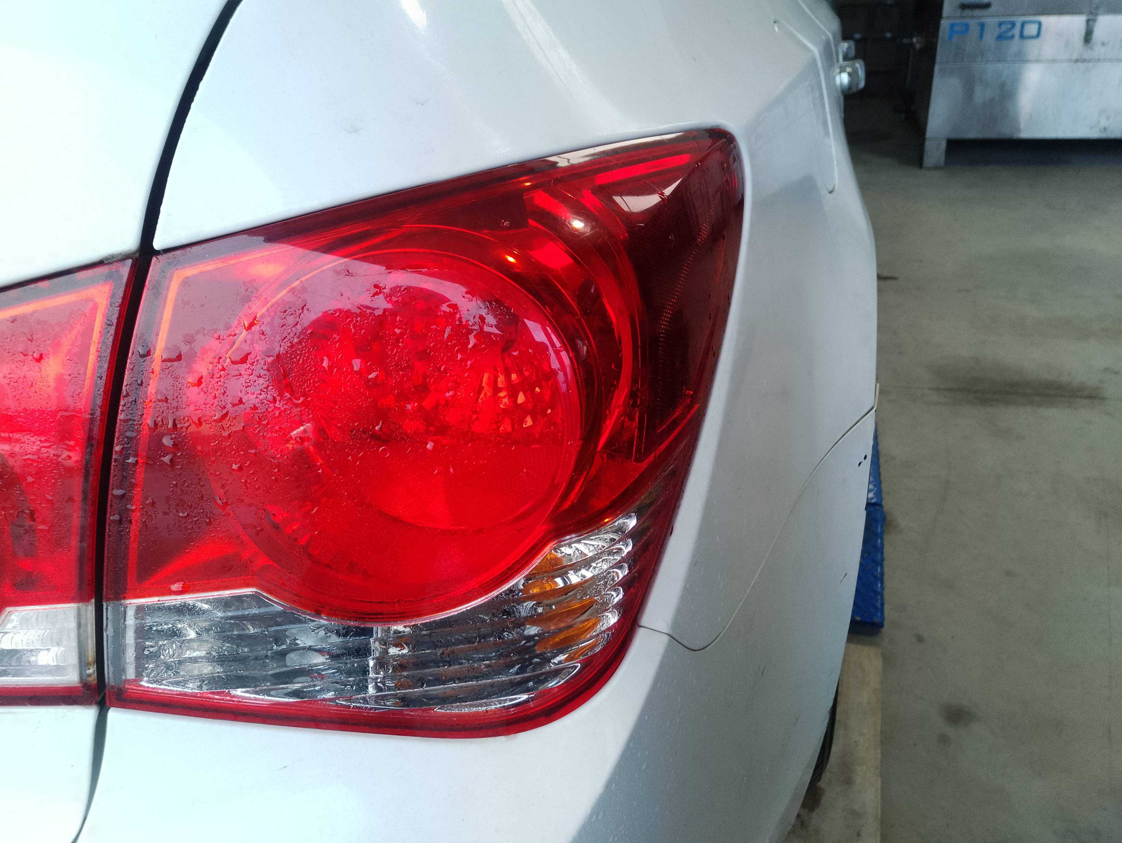 Recambio de piloto trasero derecho para chevrolet cruze lt+ referencia OEM IAM   