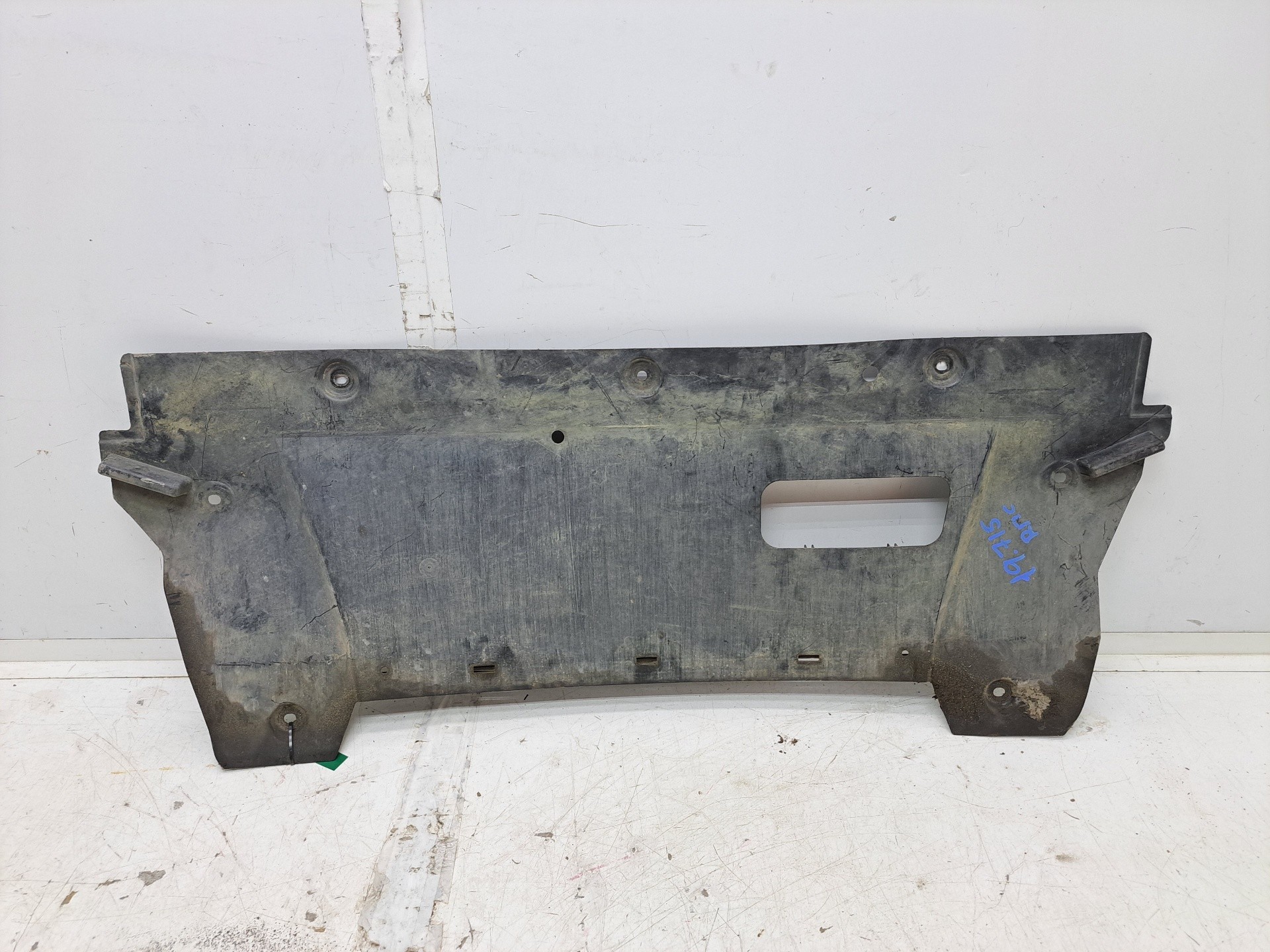 Recambio de cubrecarter para nissan qashqai (j10) acenta referencia OEM IAM 75890bb00b  