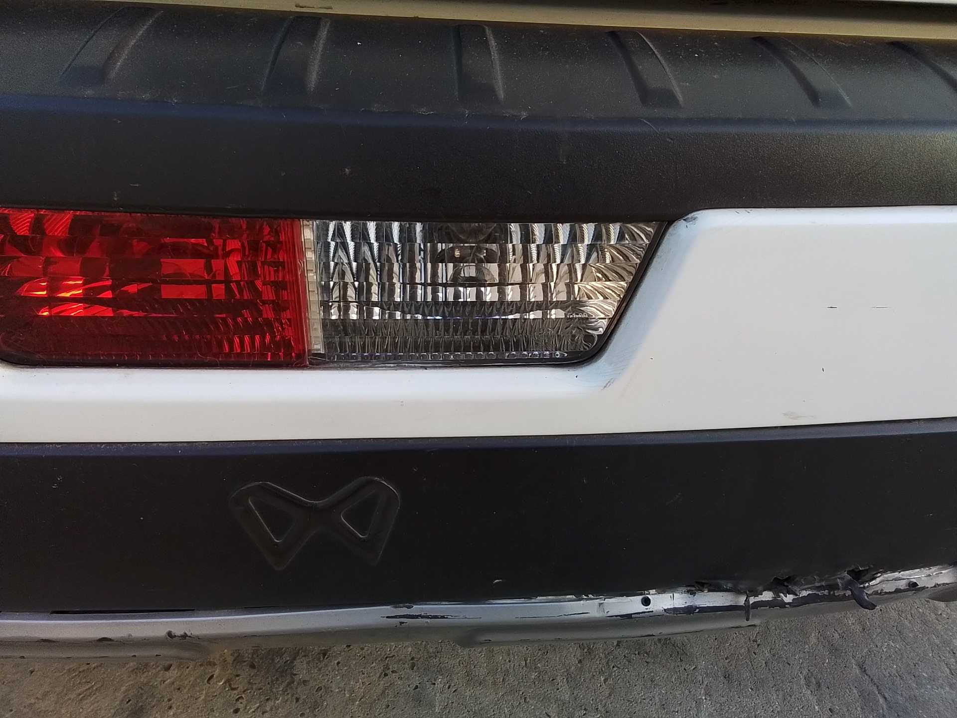 Recambio de piloto marcha atras para chevrolet orlando lt referencia OEM IAM   