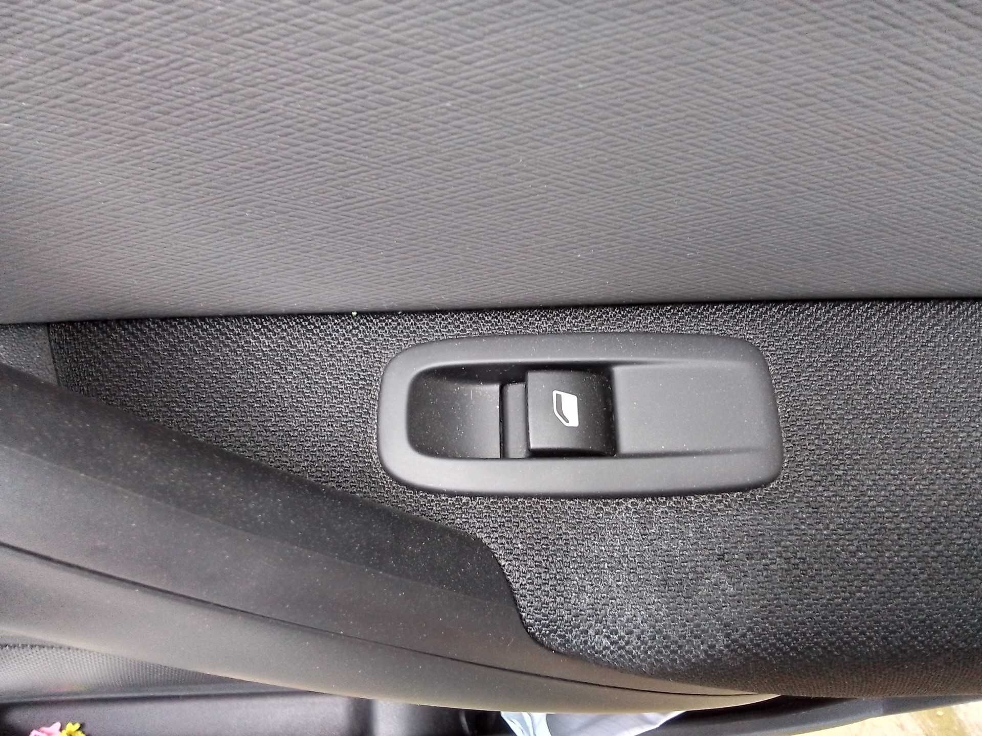 Recambio de mando elevalunas trasero derecho para citroën c4 picasso origins referencia OEM IAM 96762292ZD  