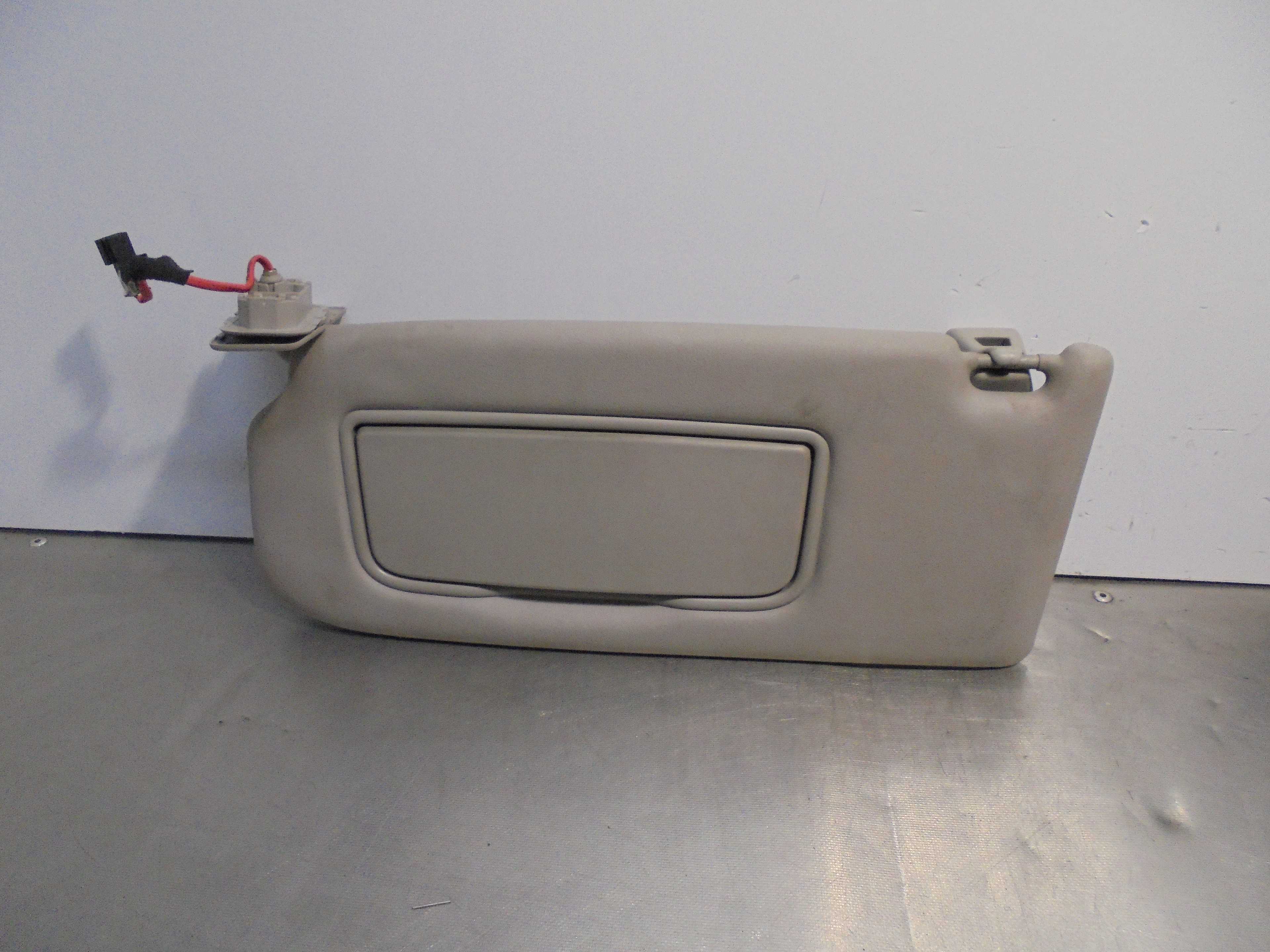 Recambio de parasol izquierdo para volvo s40 berlina 1.8 16v referencia OEM IAM   