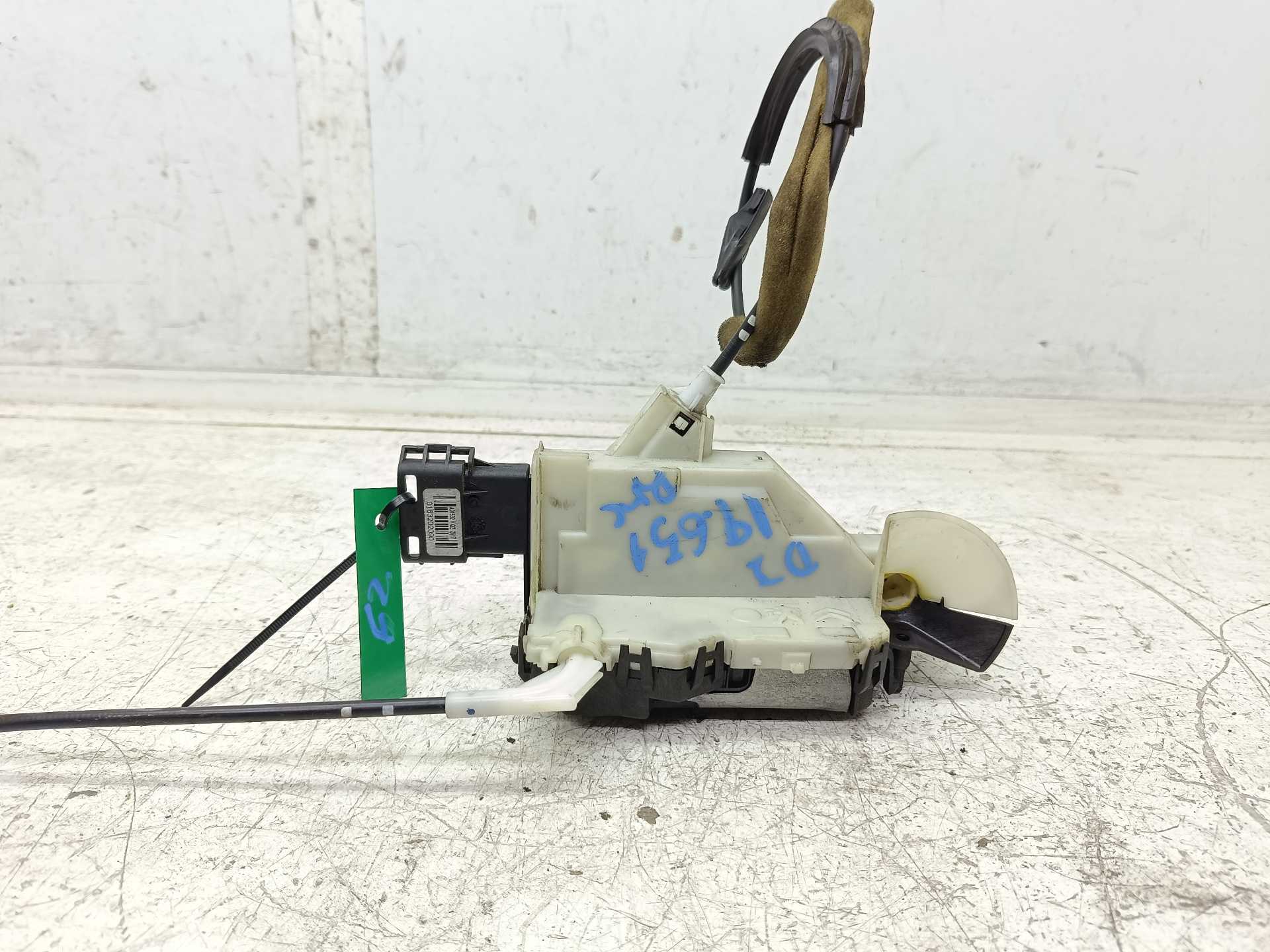 Recambio de cerradura puerta delantera izquierda para peugeot partner kasten l1 confort pack referencia OEM IAM PSA828406  