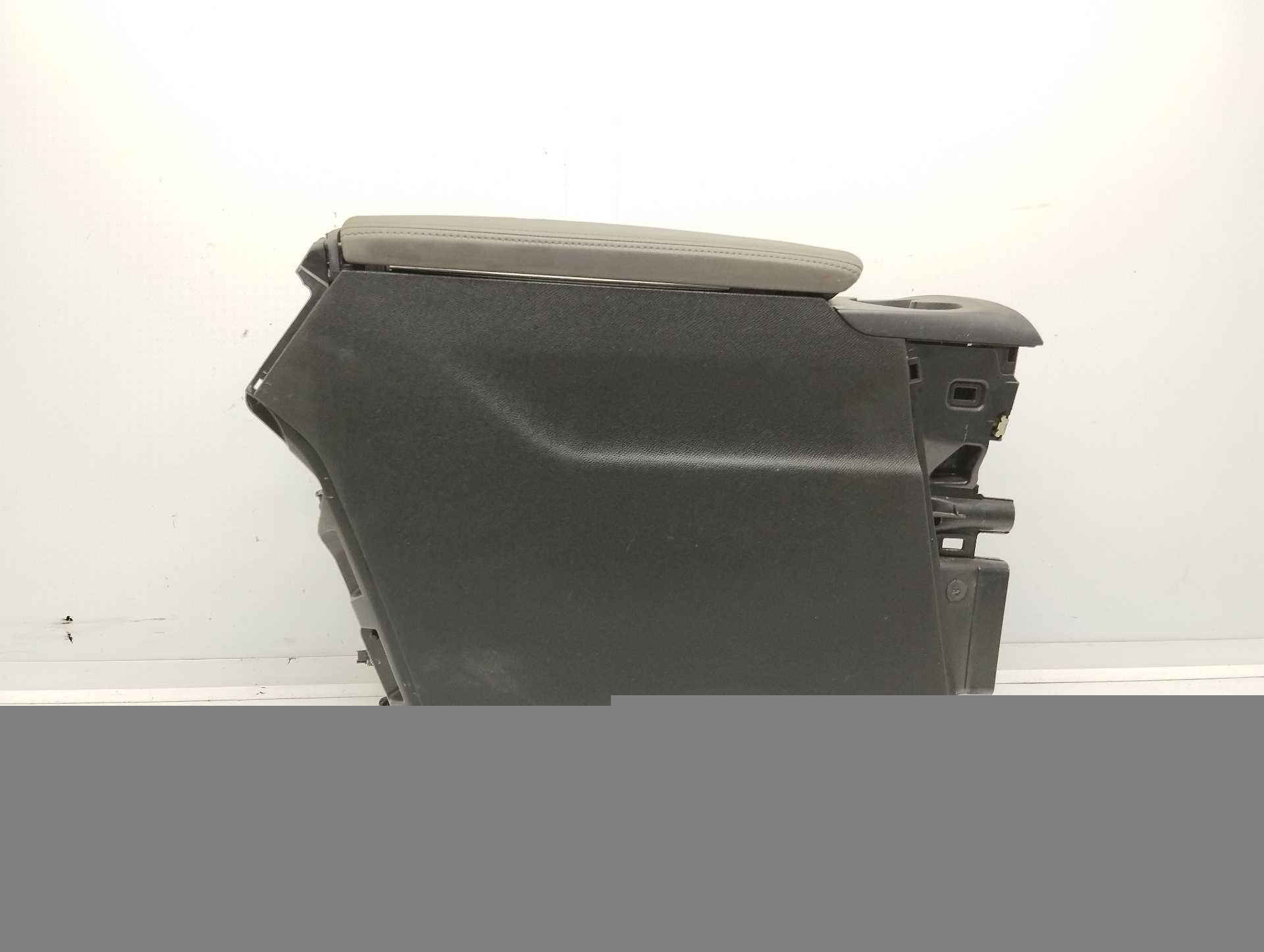 Recambio de apoyabrazos central para citroën c5 aircross c-series referencia OEM IAM 9822259280  