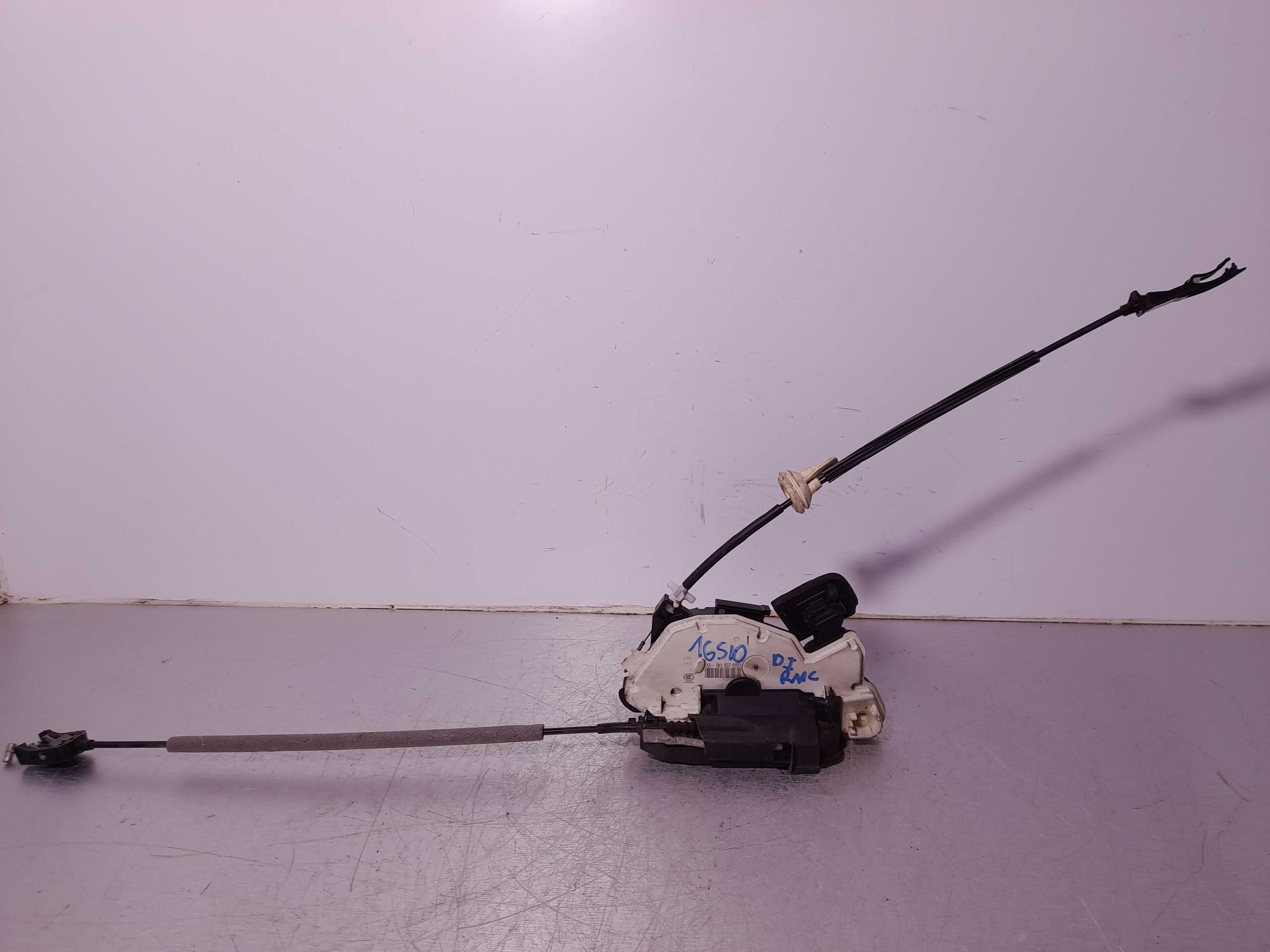 Recambio de cerradura puerta delantera izquierda para volkswagen golf vi (5k1) advance bluemotion referencia OEM IAM 5K1837015D 