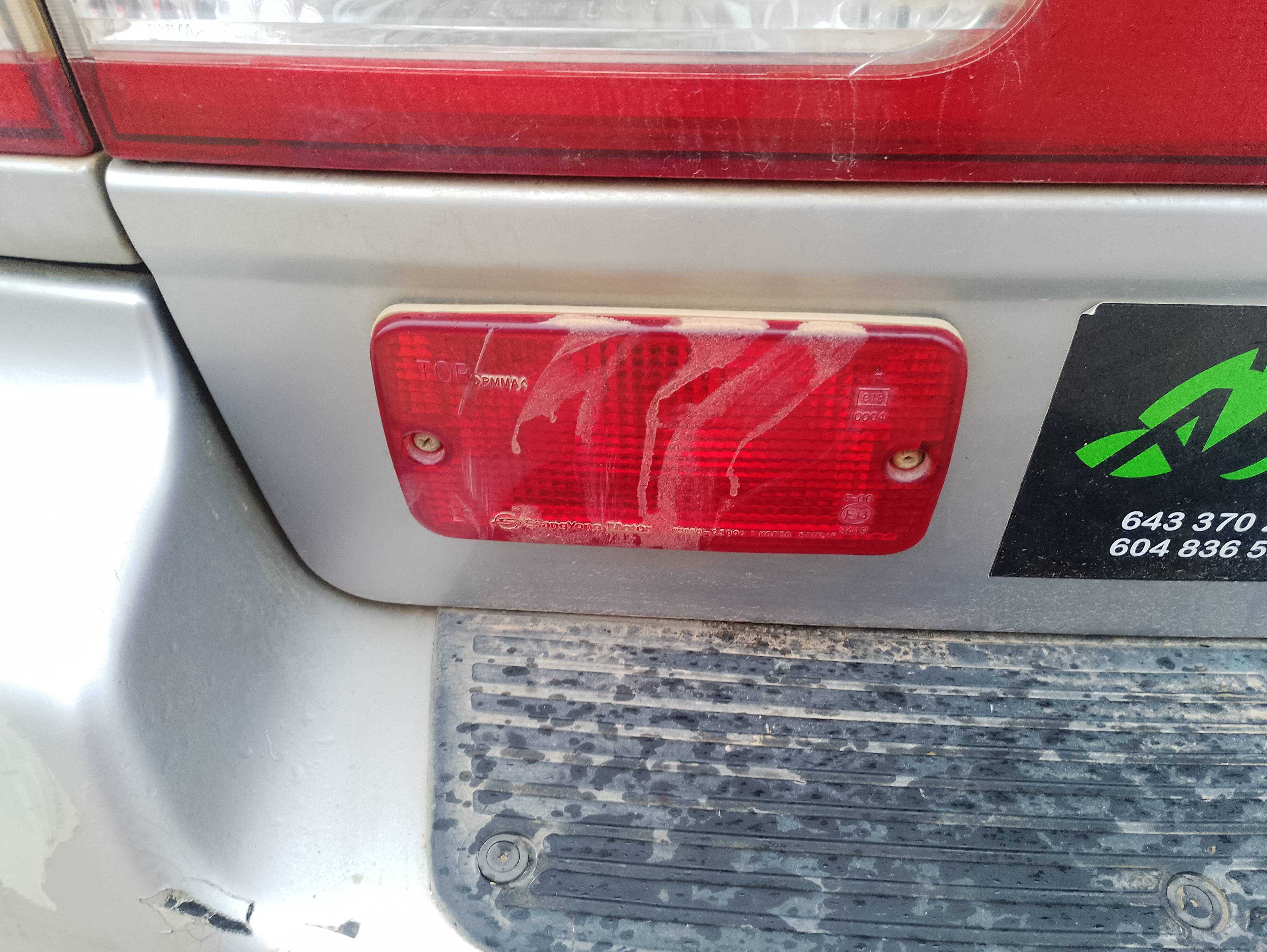 Recambio de faro antiniebla trasero izquierdo para ssangyong musso 2.9 tdi lux referencia OEM IAM   