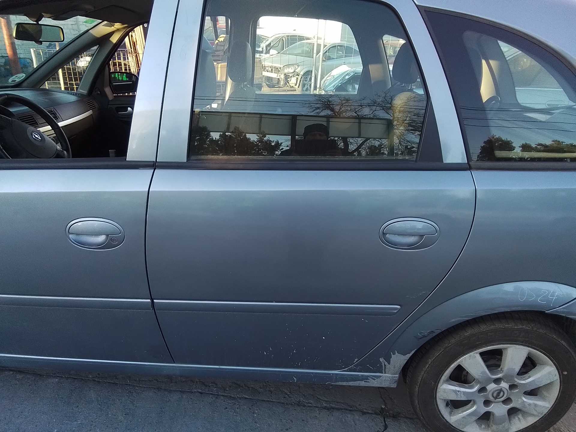 Recambio de puerta trasera izquierda para opel meriva cosmo referencia OEM IAM   