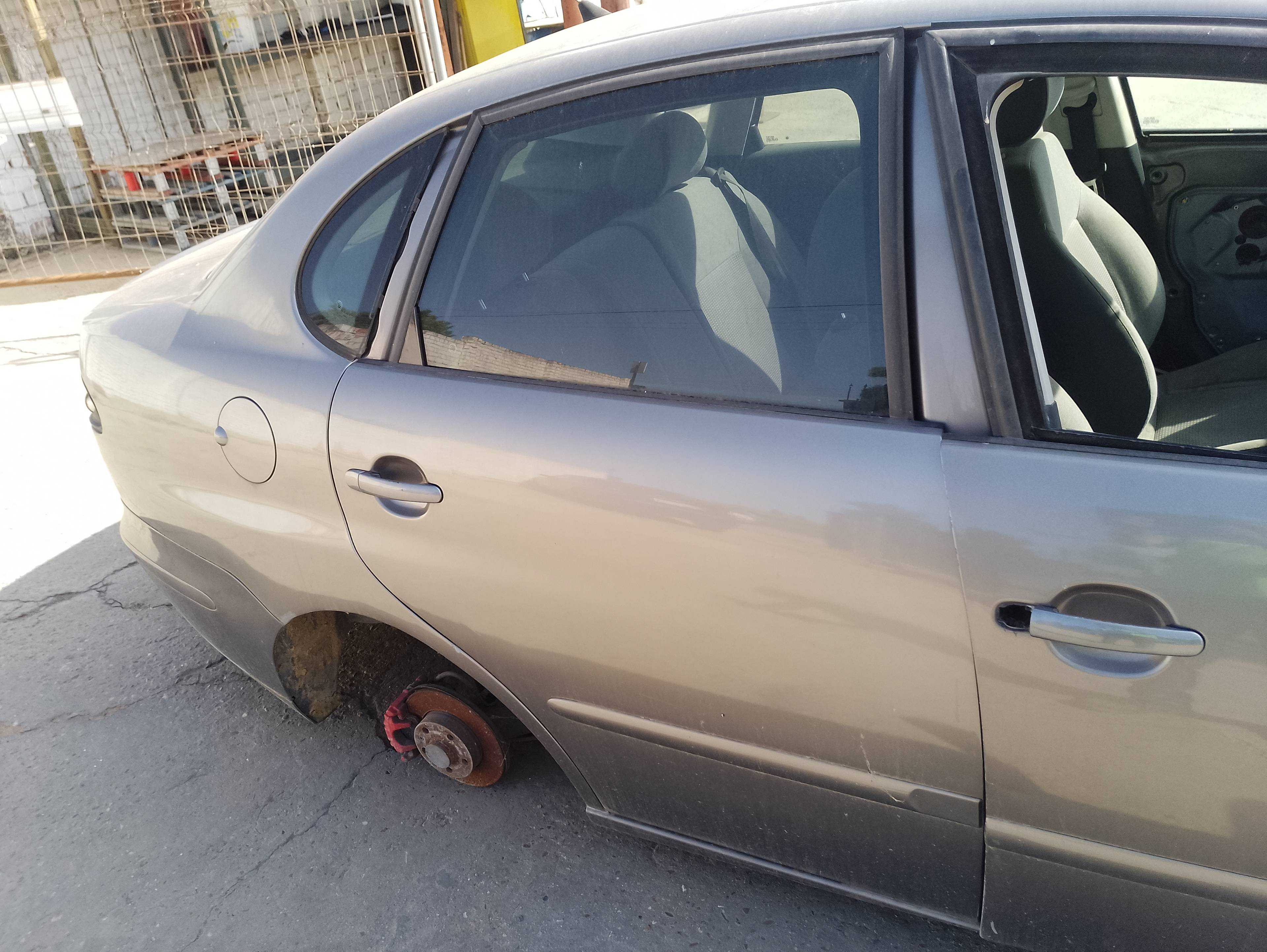 Recambio de puerta trasera derecha para seat cordoba berlina (6l2) fresh referencia OEM IAM   