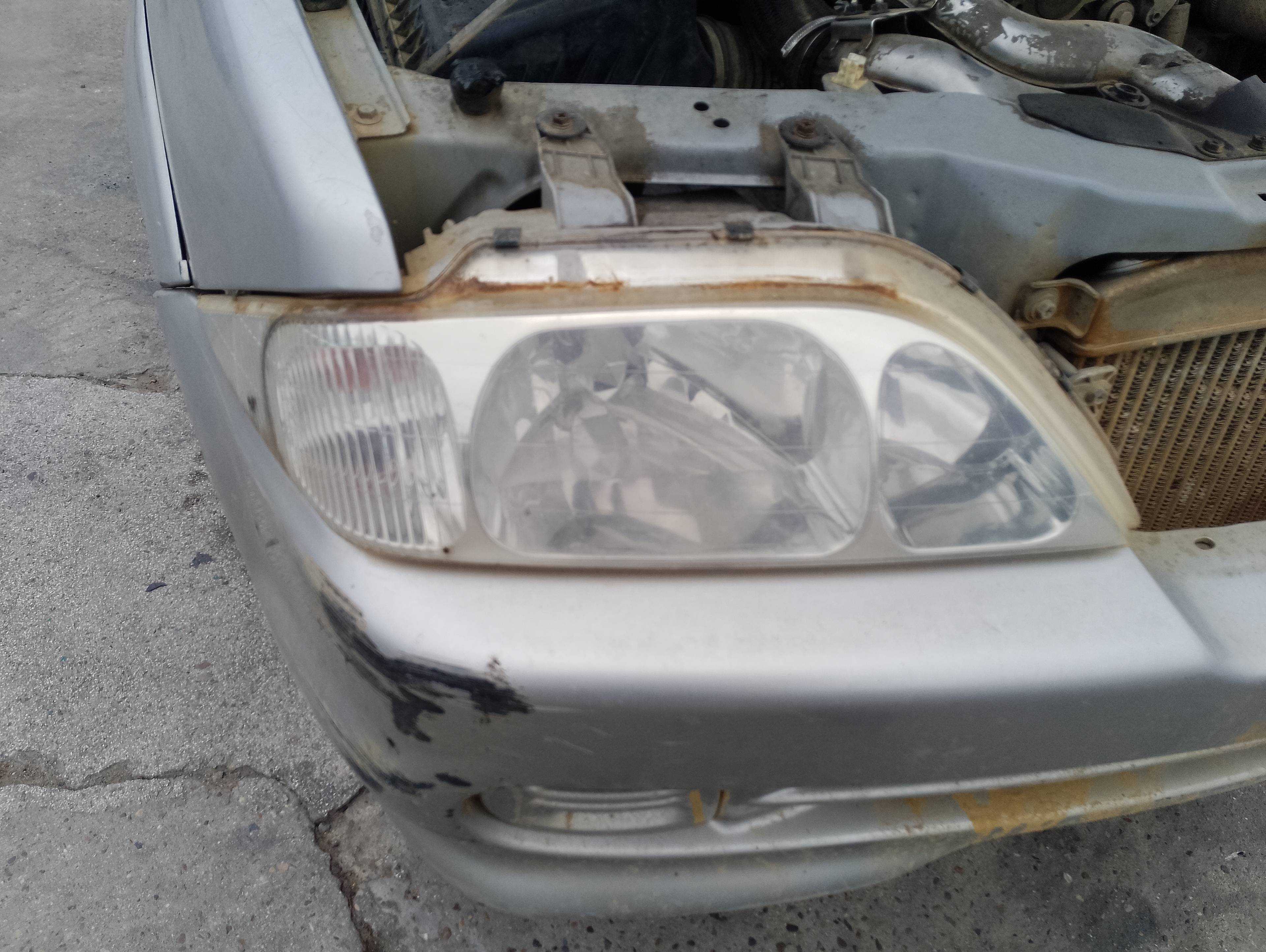 Recambio de faro derecho para ssangyong musso 2.9 tdi lux referencia OEM IAM   