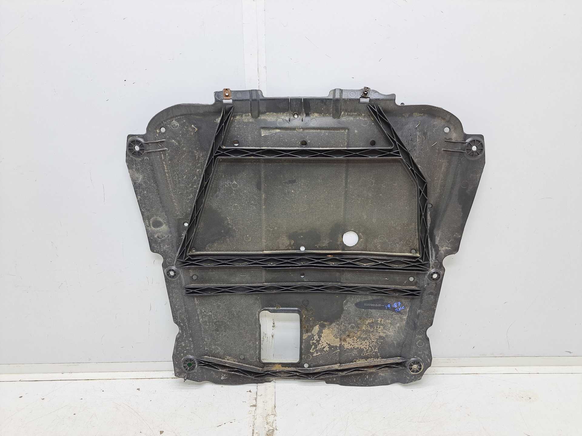 Recambio de cubrecarter para dacia logan mcv ii laureate referencia OEM IAM 758900184R  