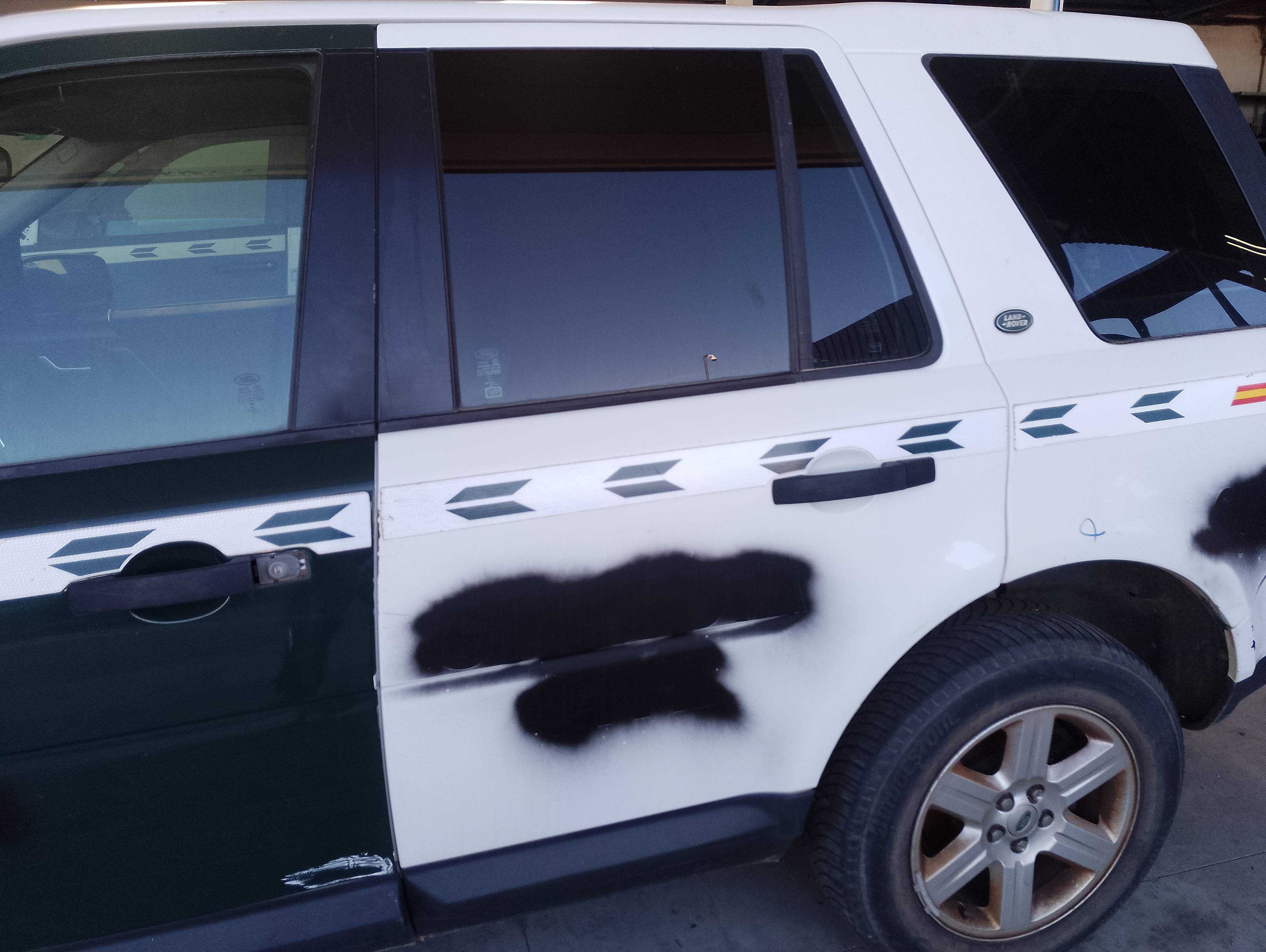 Recambio de puerta trasera izquierda para land rover freelander (lr2) td4 e referencia OEM IAM   
