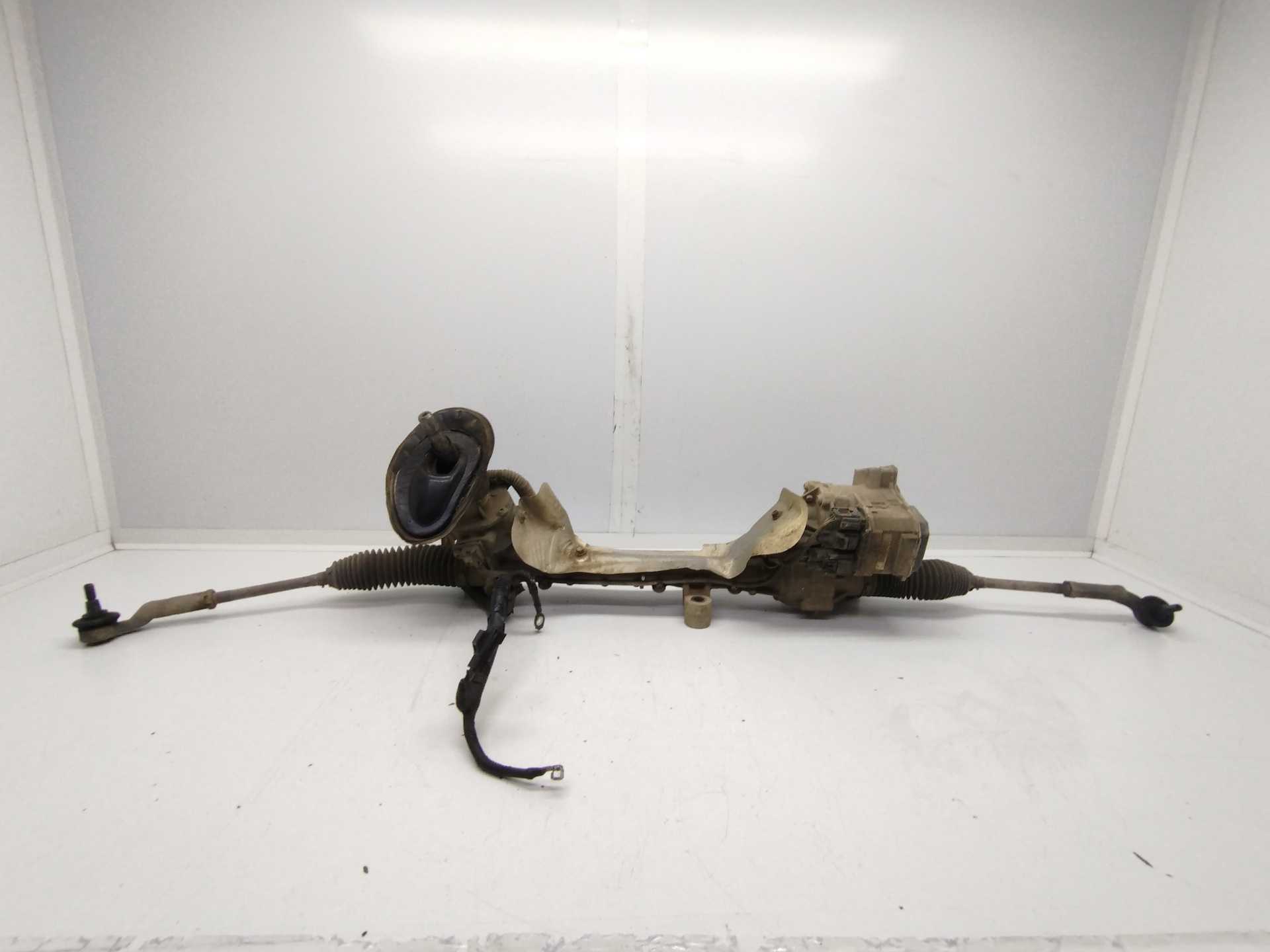 Recambio de cremallera direccion para ford focus lim. (cb8) 1.6 tdci cat referencia OEM IAM CV613C567AC FOMOCO 
