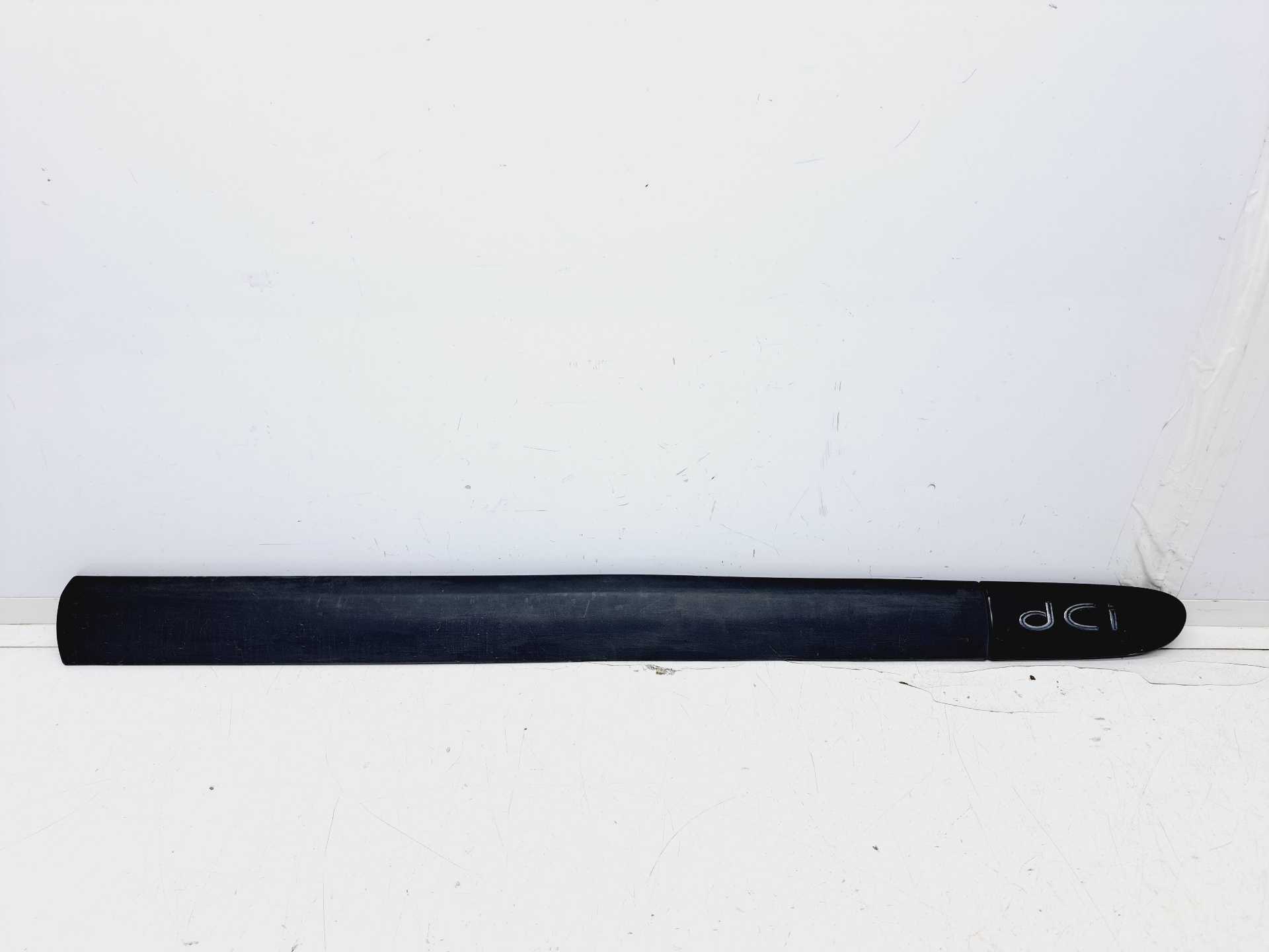 Recambio de moldura para renault clio ii fase ii (b/cb0) authentique referencia OEM IAM 8200072231F  