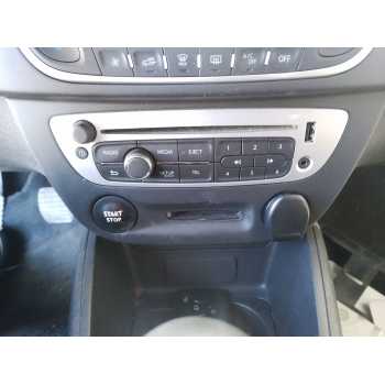 SISTEMA AUDIO / RADIO CD 